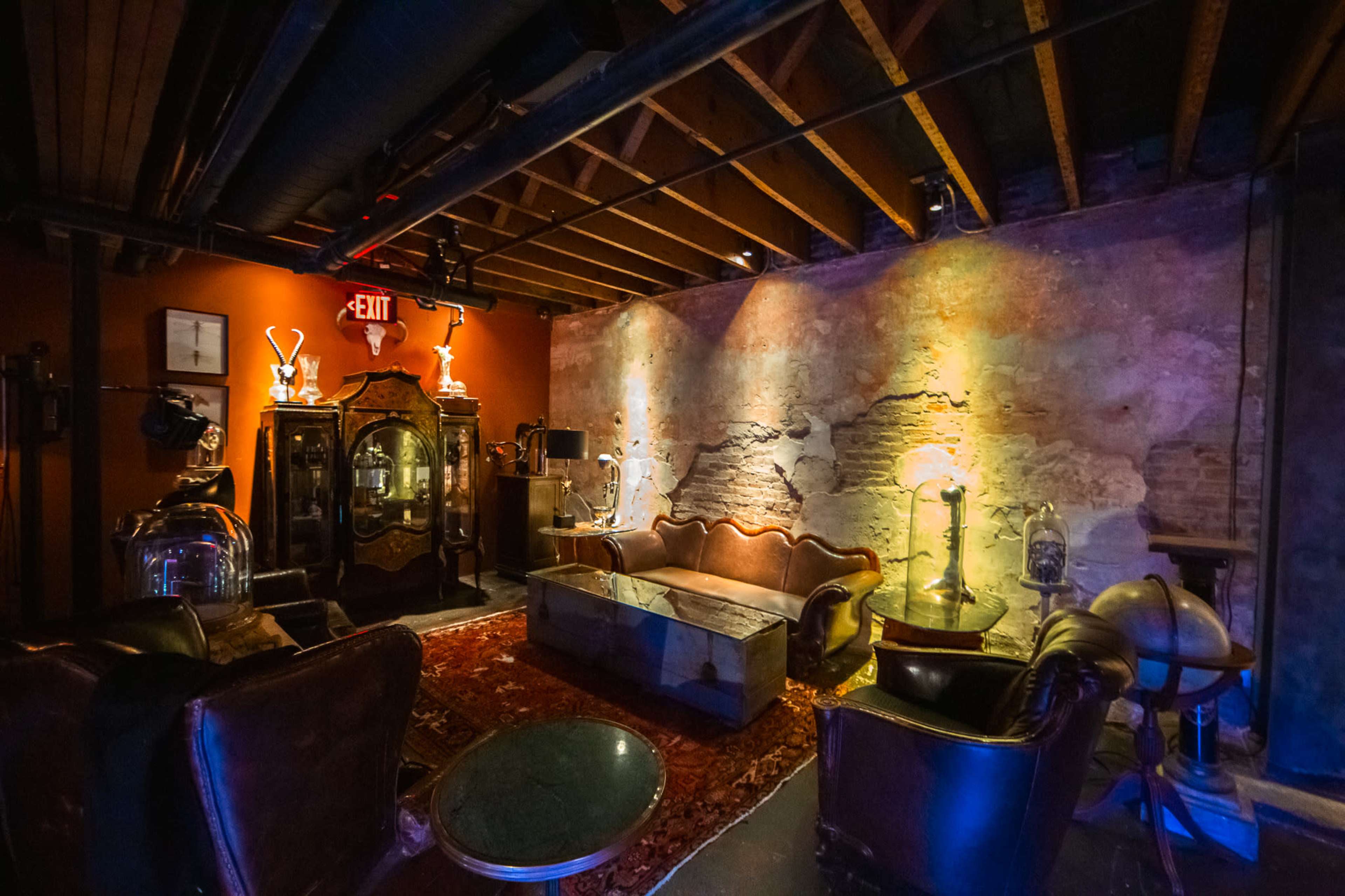 UNIQUE BASEMENT/SPEAKEASY Image in Central LA, los angeles, CA