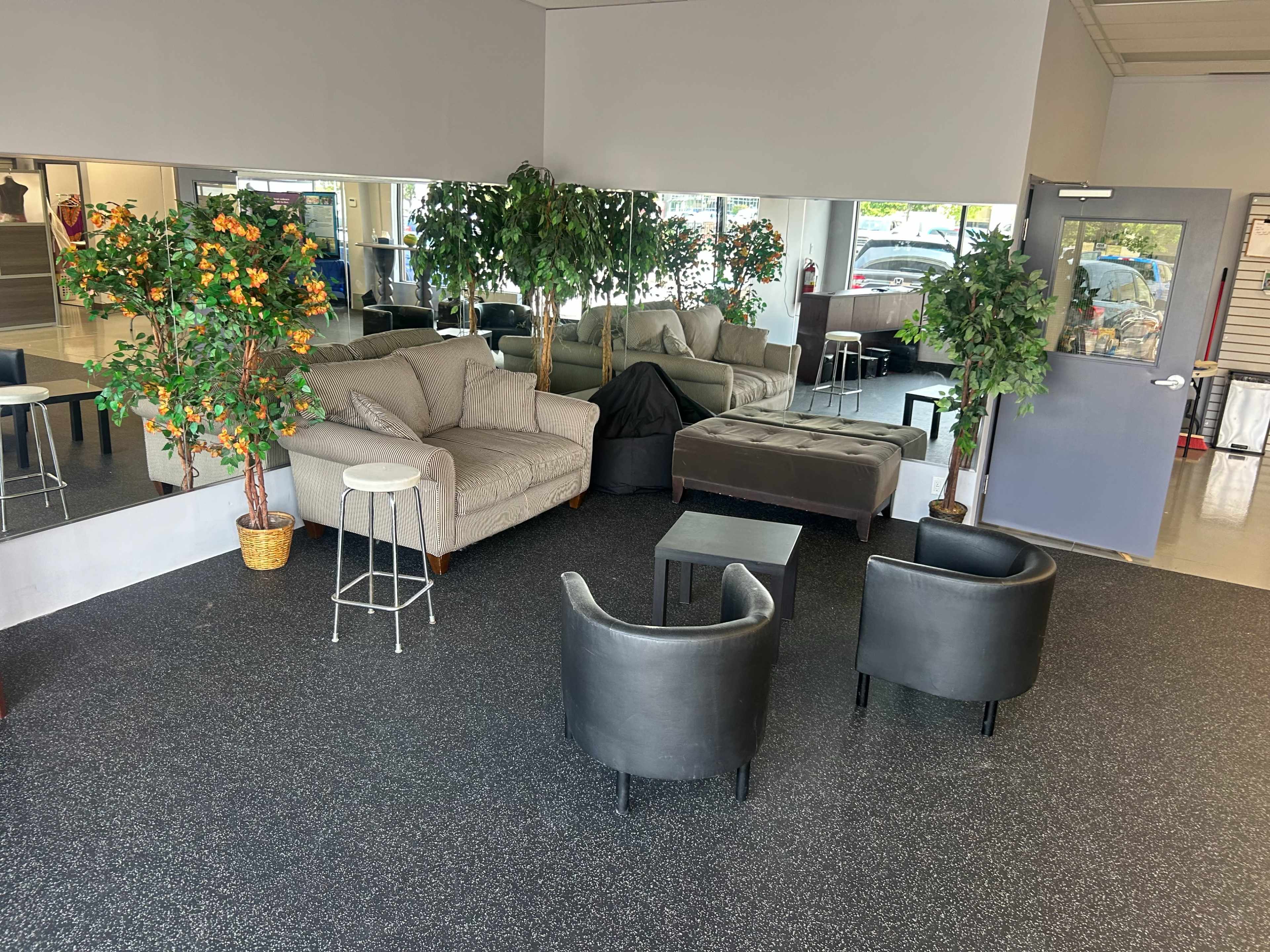 Versatile Multi-Use Studio Space in Scarborough – Perfect for Events, Rehearsals, Workouts and More! Image in Scarborough City Centre, Scarborough, ON