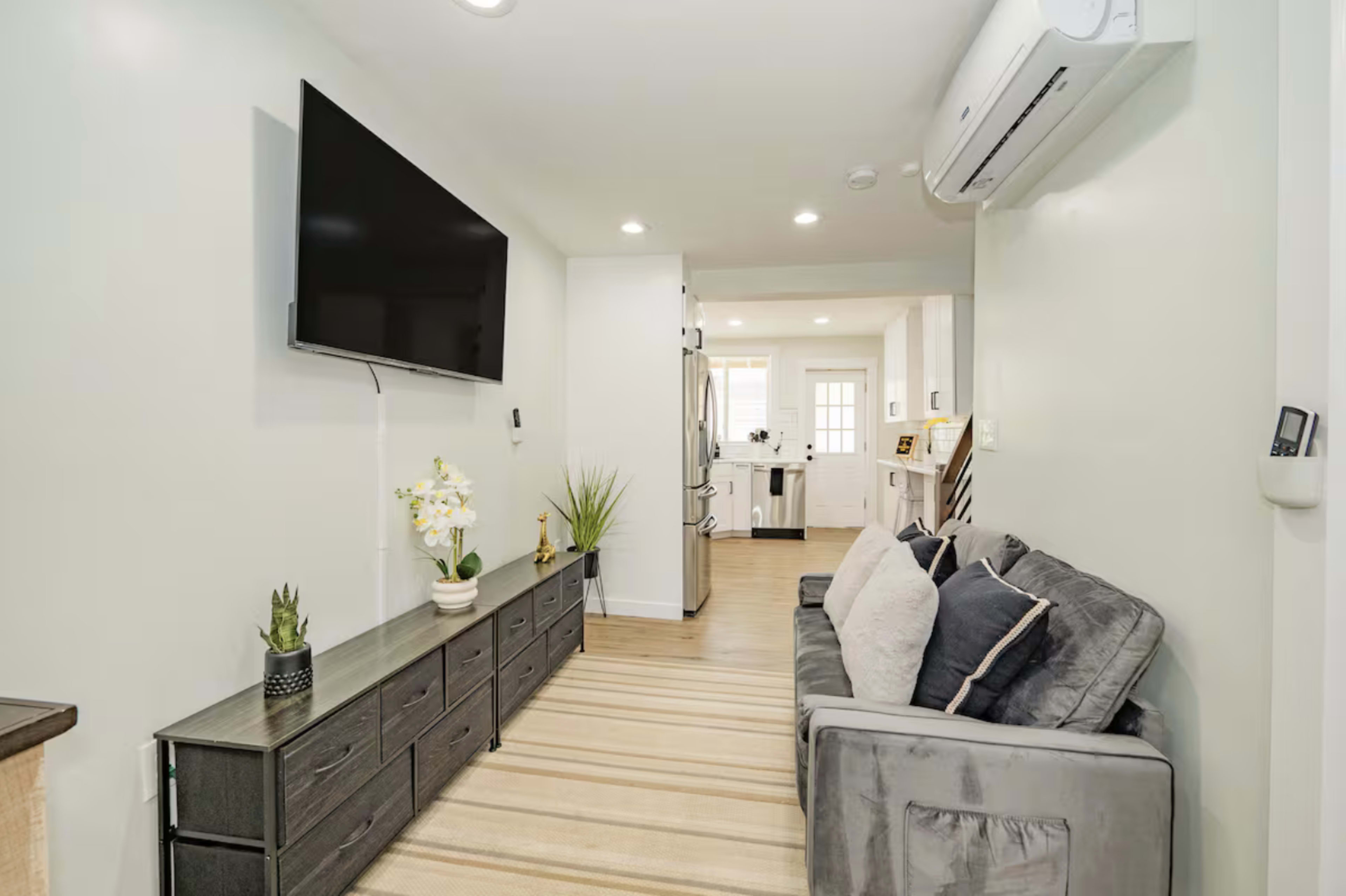 Cozy Central 5Bed 2Ba Near Baltimore's Sports Hubs Image in Pigtown, Baltimore, MD