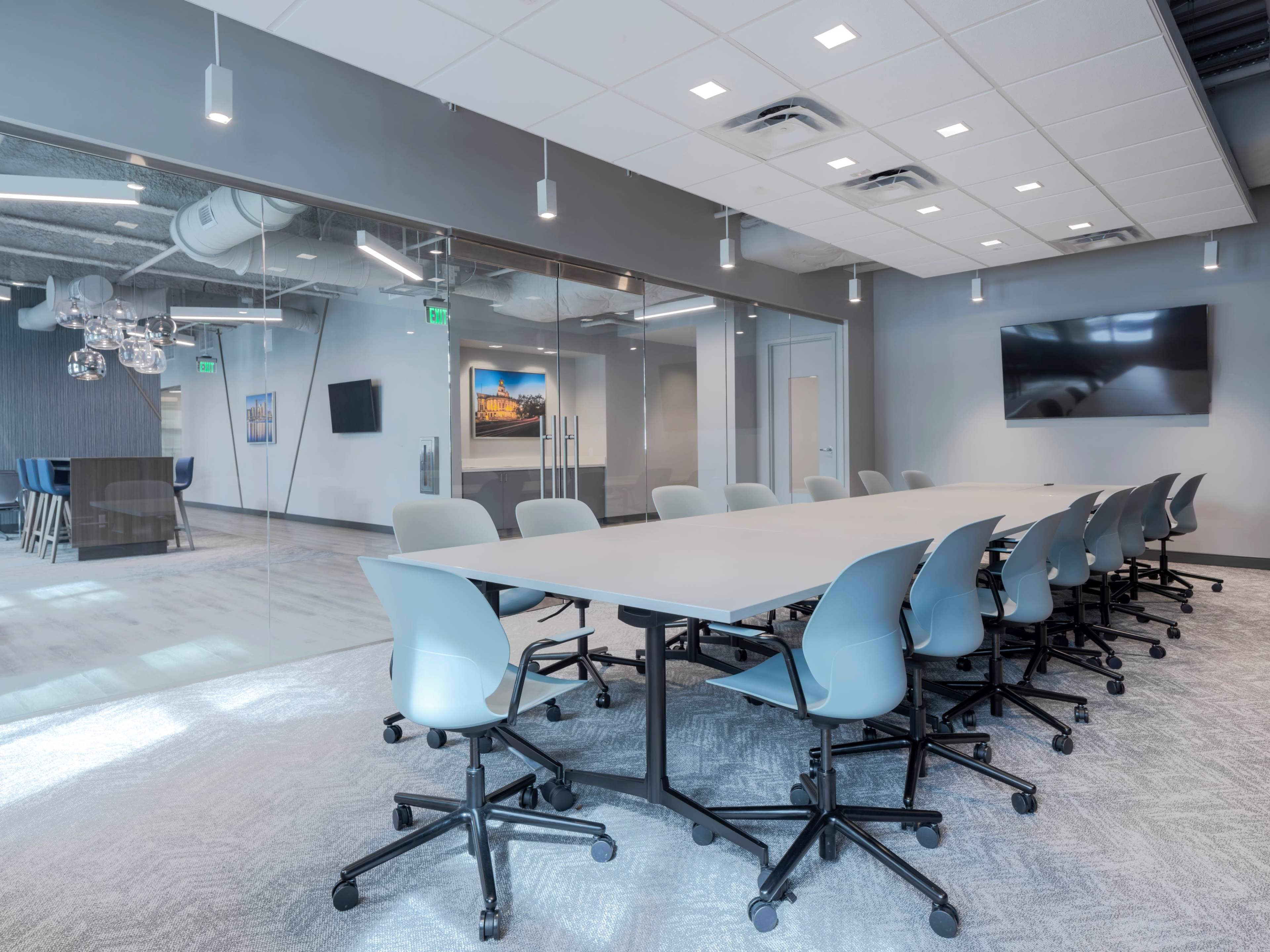 16 People Conference Room Image in Doral, Doral, FL