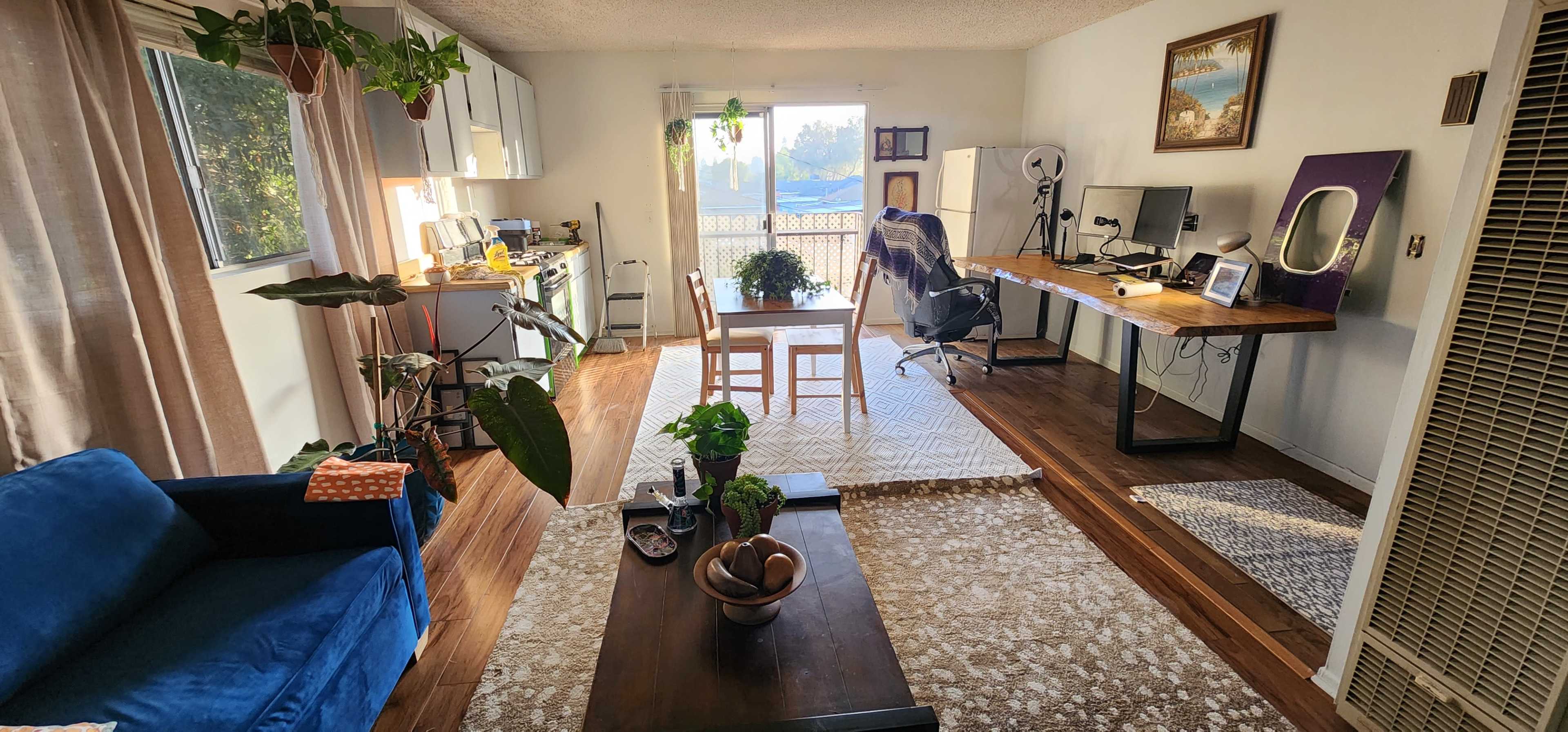 Plant Haven Retreat: Studio Space for Small Groups, Meetings Image in Los Altos, Long Beach, CA