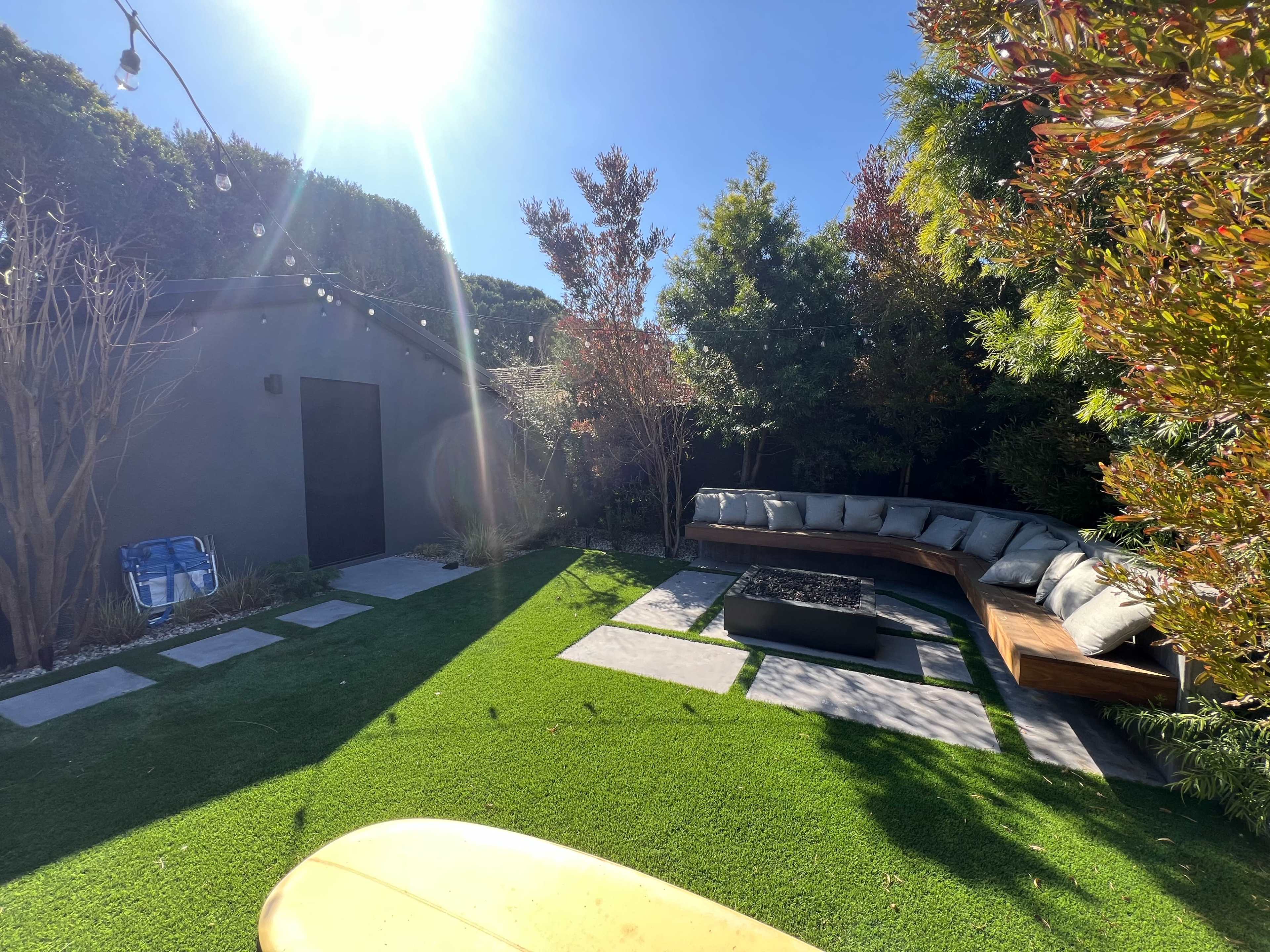 Home Music Studio. Operated by two independent artists! Beautiful tree lined Santa Monica neighborhood. Fully Equipped, comfortable, music studio seamless flow into outdoor content creation venue. all in one place to  produce/record/create content and perform! laid back, home like atmosphere. comfortable place to be inspired and create! Image in Sunset Park, Santa Monica, CA