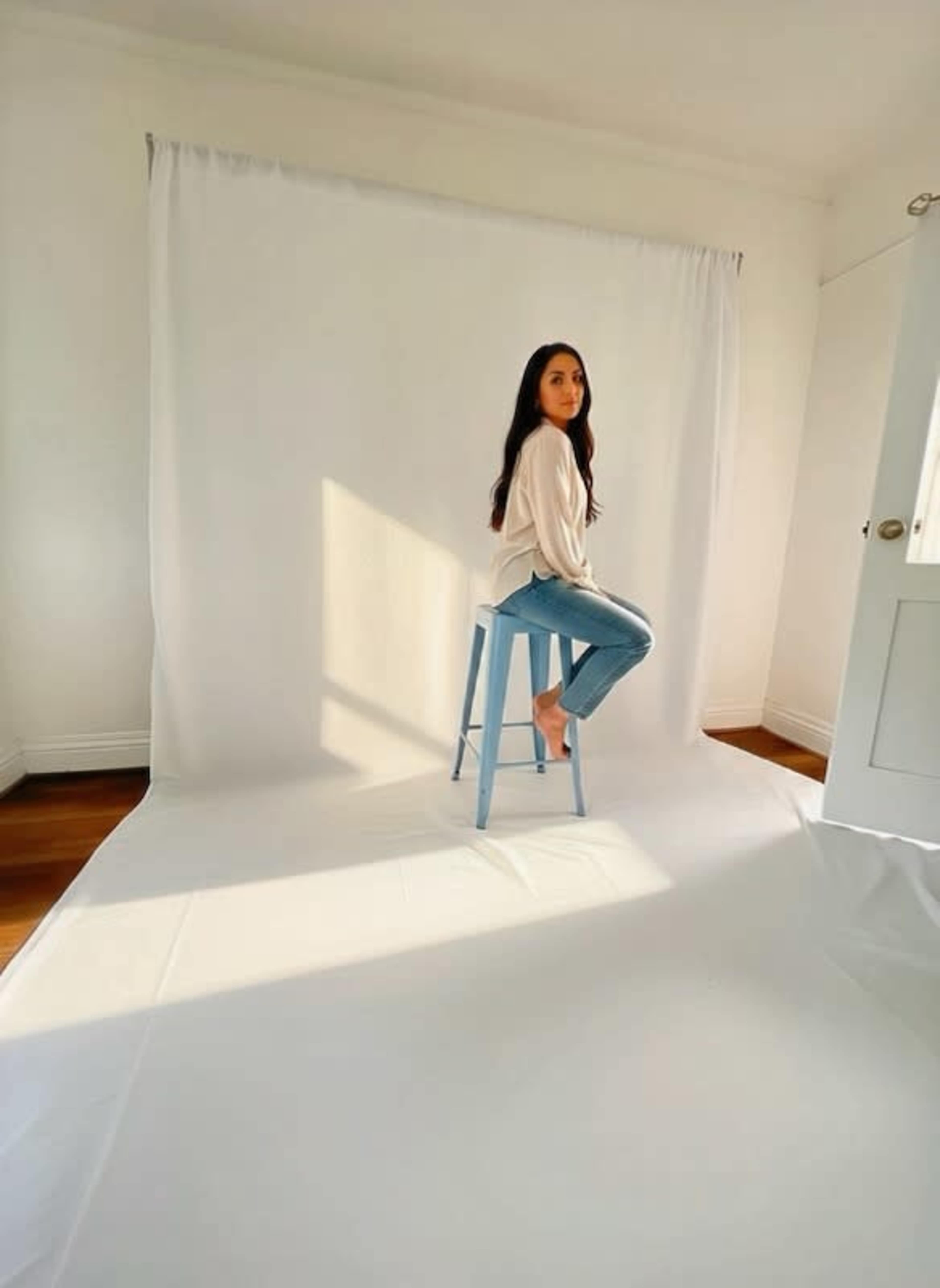 Downtown craftsman with open floor plan large fixed mirrors and private backyard. Image in Santa Barbara, Santa Barbara, CA