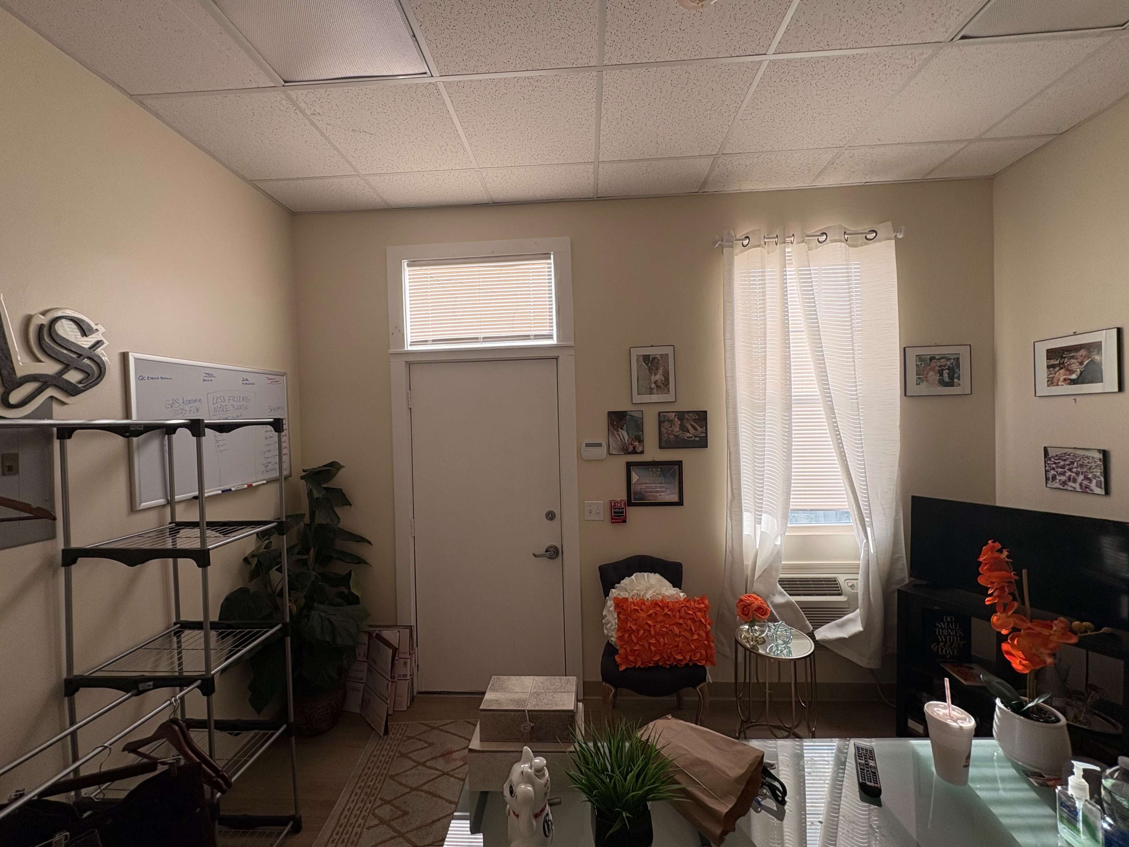 •	Content shooting 	•	Podcasting 	•	Therapy sessions 	•	Client meetings 	•	Study/work sessions    •   Office Work Image in Stoughton, Stoughton, MA