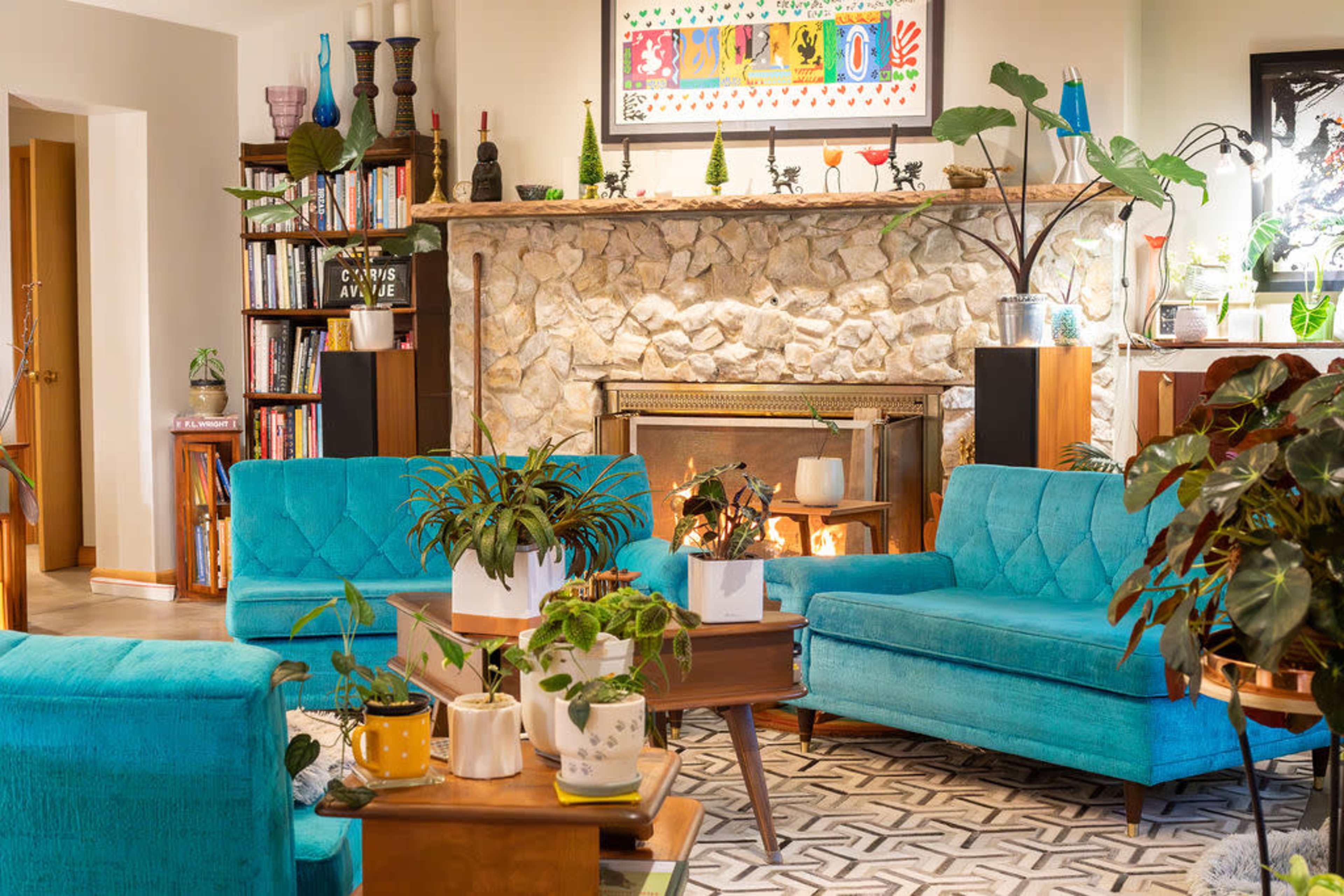 Mid-Mod Meets Urban Oasis: A Creative Space for Photo Shoots, Podcasts, Meetings, and More Image in Harvey Park, Denver, CO