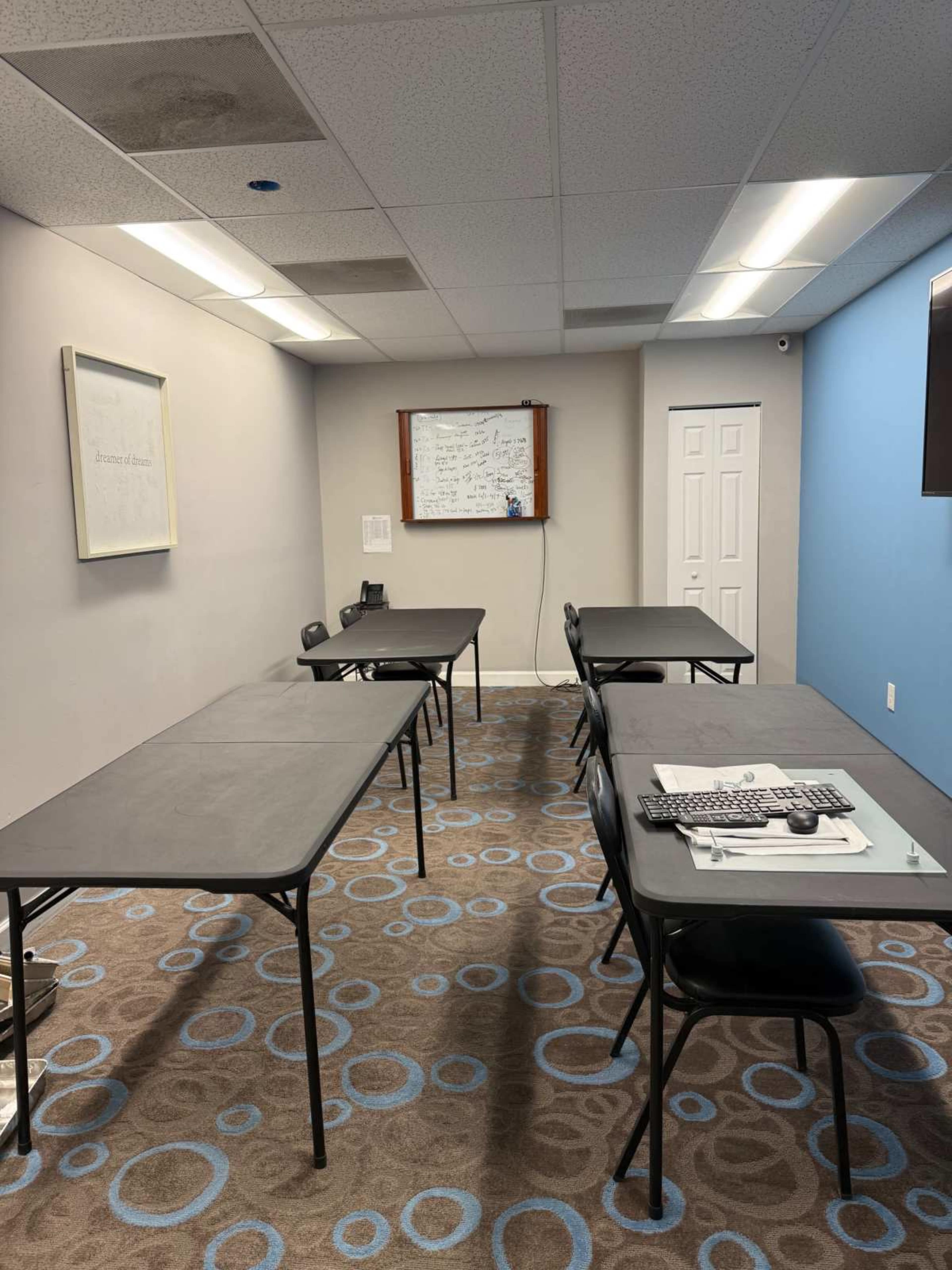 Luxury Office Meeting Space Baltimore County Image in Lochearn, Baltimore, MD