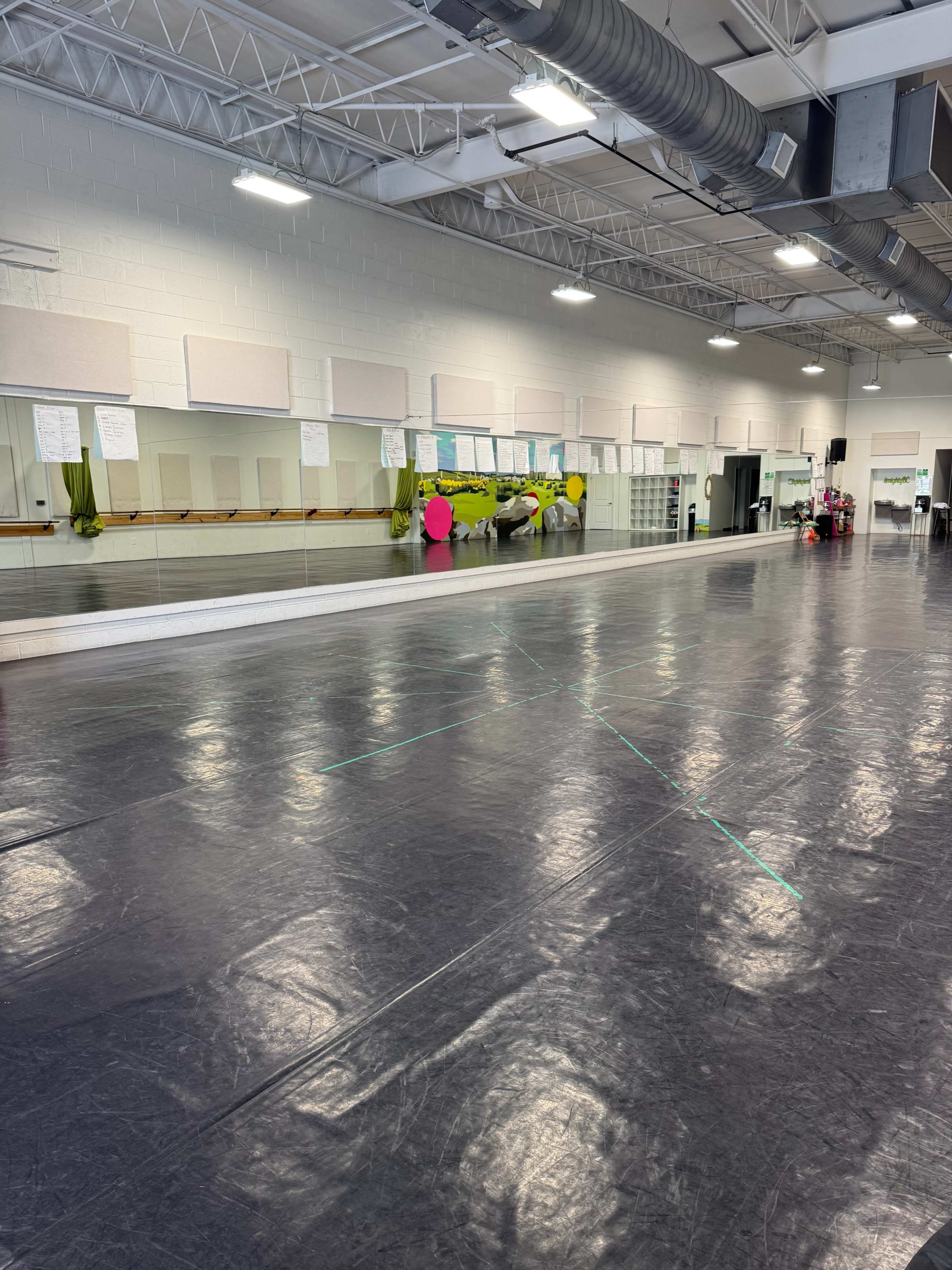 Spacious Industrial Studio for Productions, Dance, Creative Workshops & Events Image in Lindridge-Martin Manor, Atlanta, GA