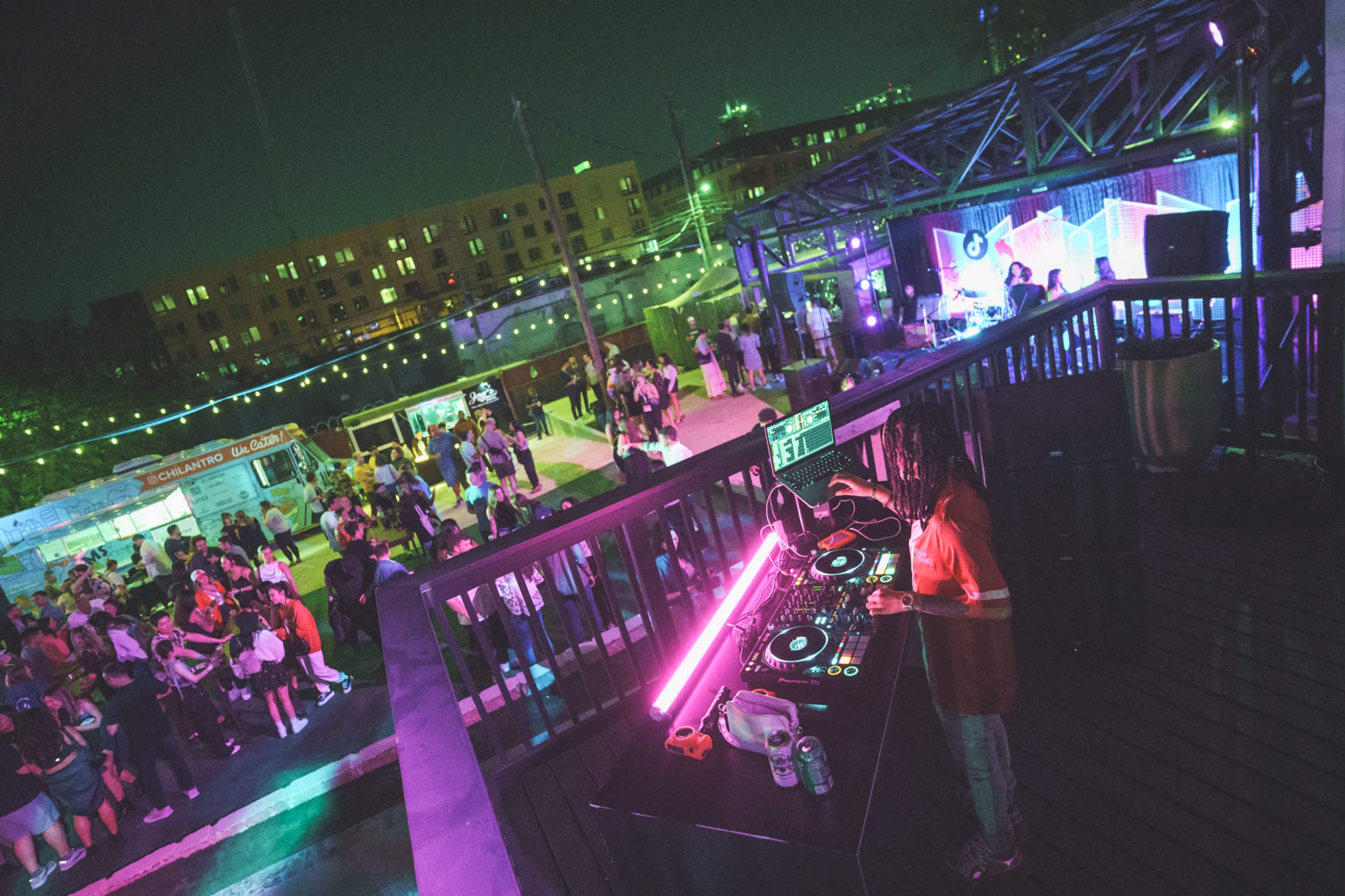 6th Street Downtown Green Space Image in East Cesar Chavez, Austin, TX