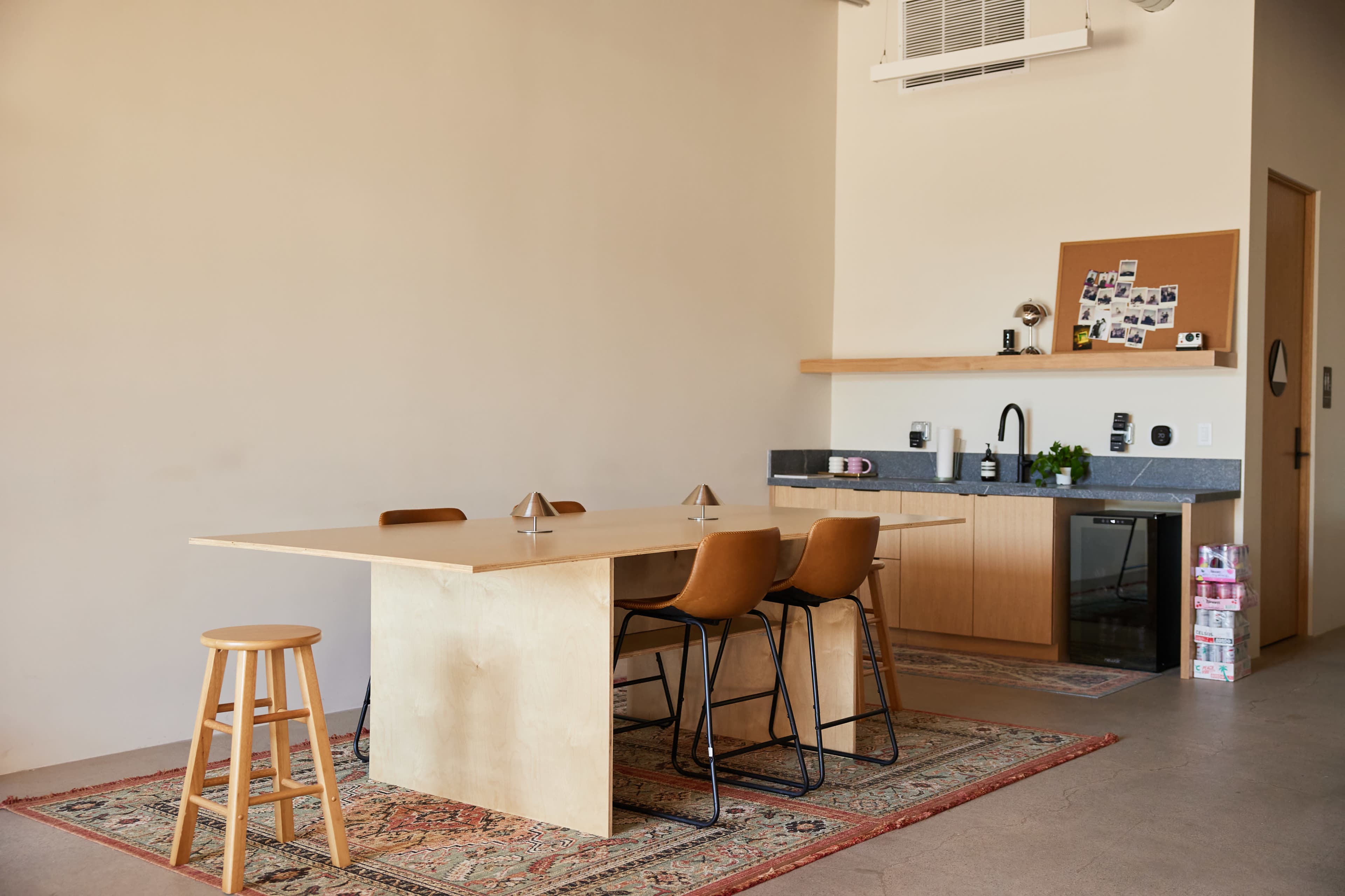 Urban Studio with Chic Furniture & Flex Space Image in Westside Costa Mesa, costa mesa, CA
