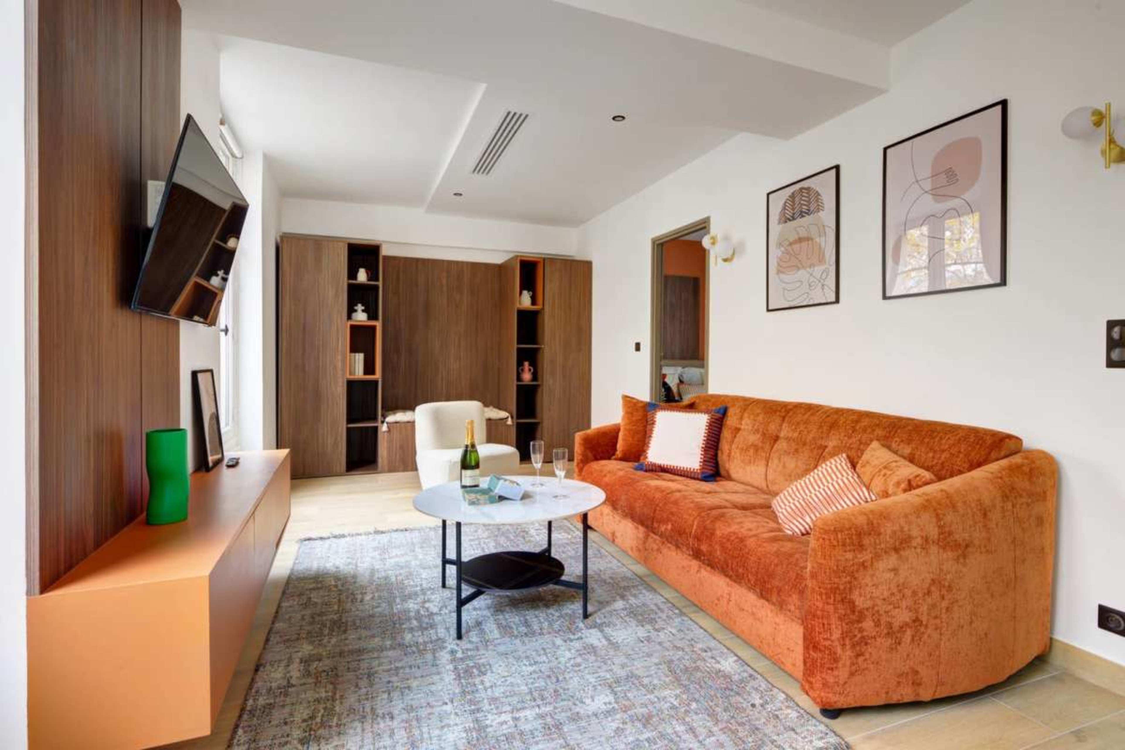 Appartement Design Image in Plaine-Monceau, Paris