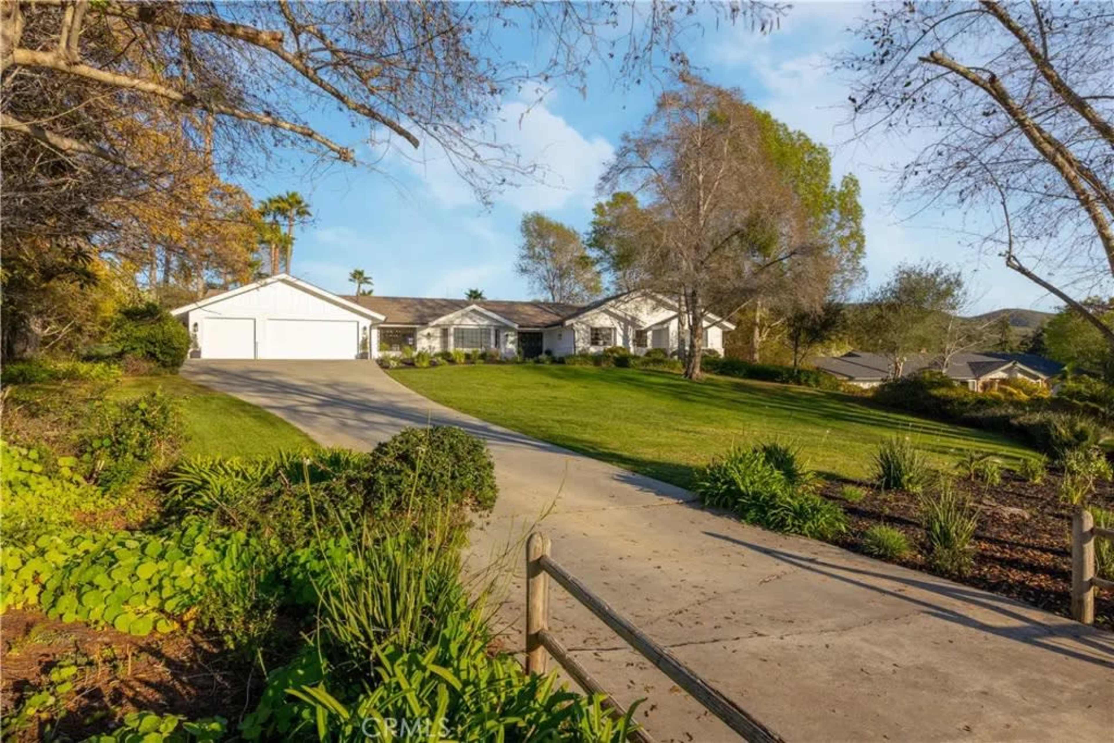 Modern Farmhouse with Dreamy Yard Image in , Vista, CA