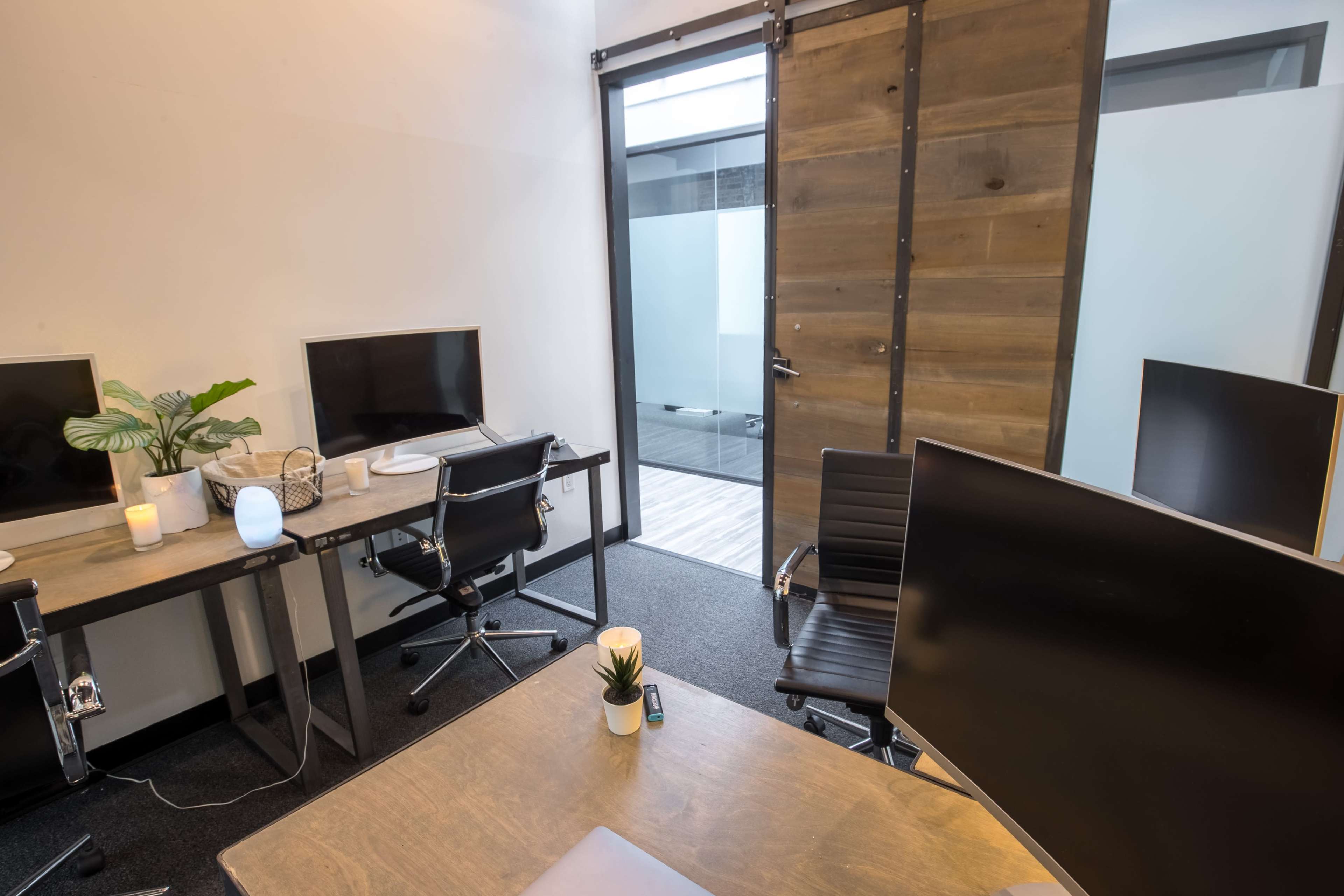 Office 205 Image in Old Pasadena, Pasadena, CA