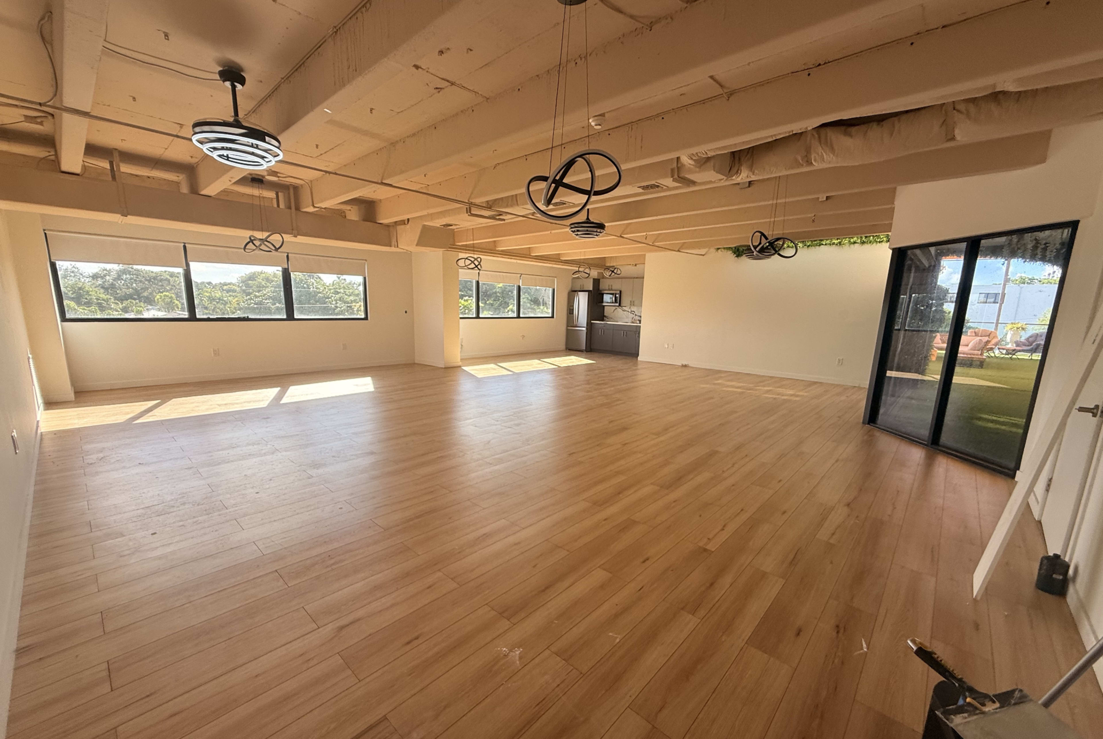 Sunlit Indoor Studio - Zen Open Space in Miami Image in Coral Way, Miami, FL