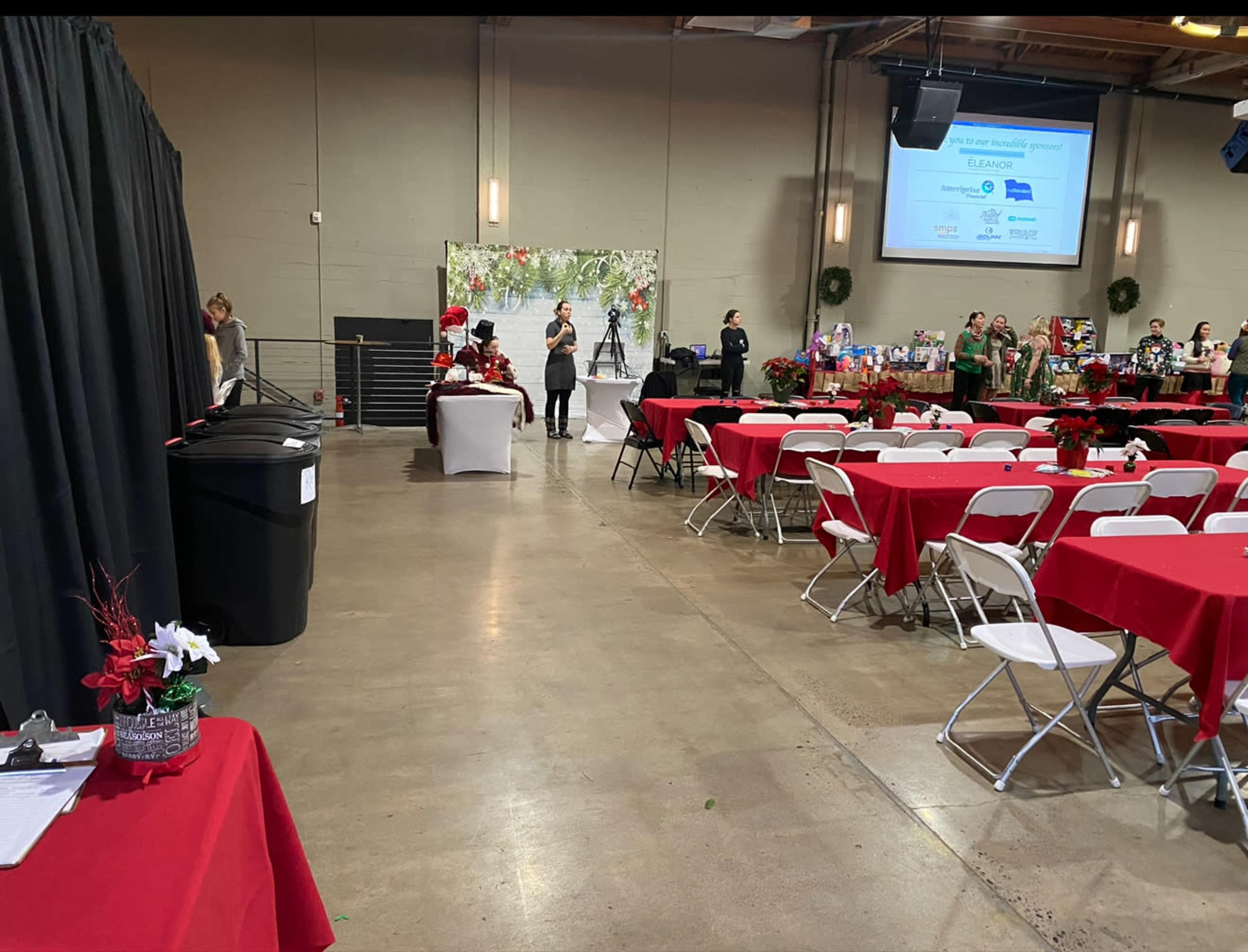 Urban, Uptown (5 minutes from downtown) Image in Northwest Portland, Portland, OR