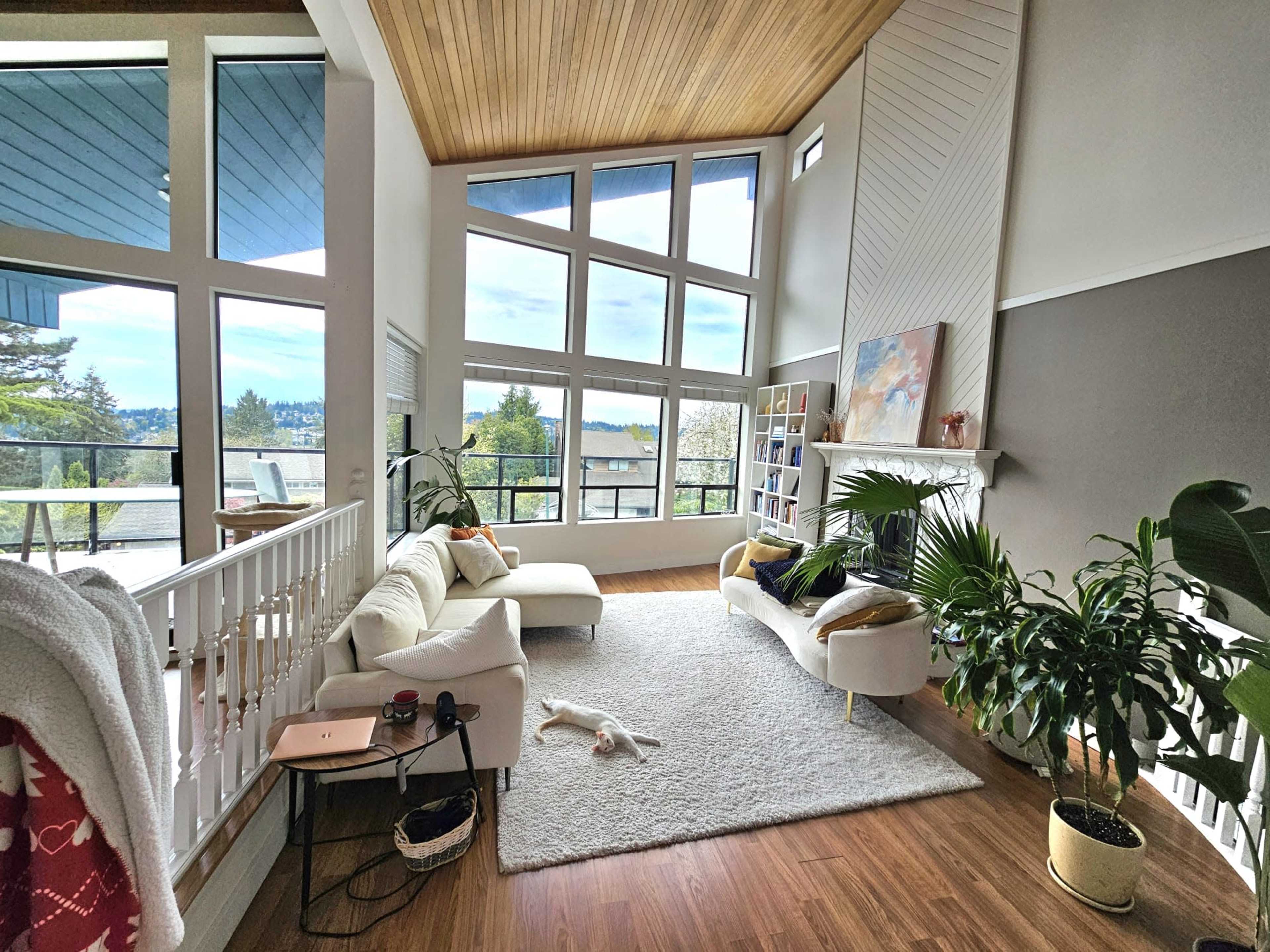 Bohemian Bali-Inspired Home with Panoramic Views & High Ceilings Image in Coquitlam, Coquitlam, BC