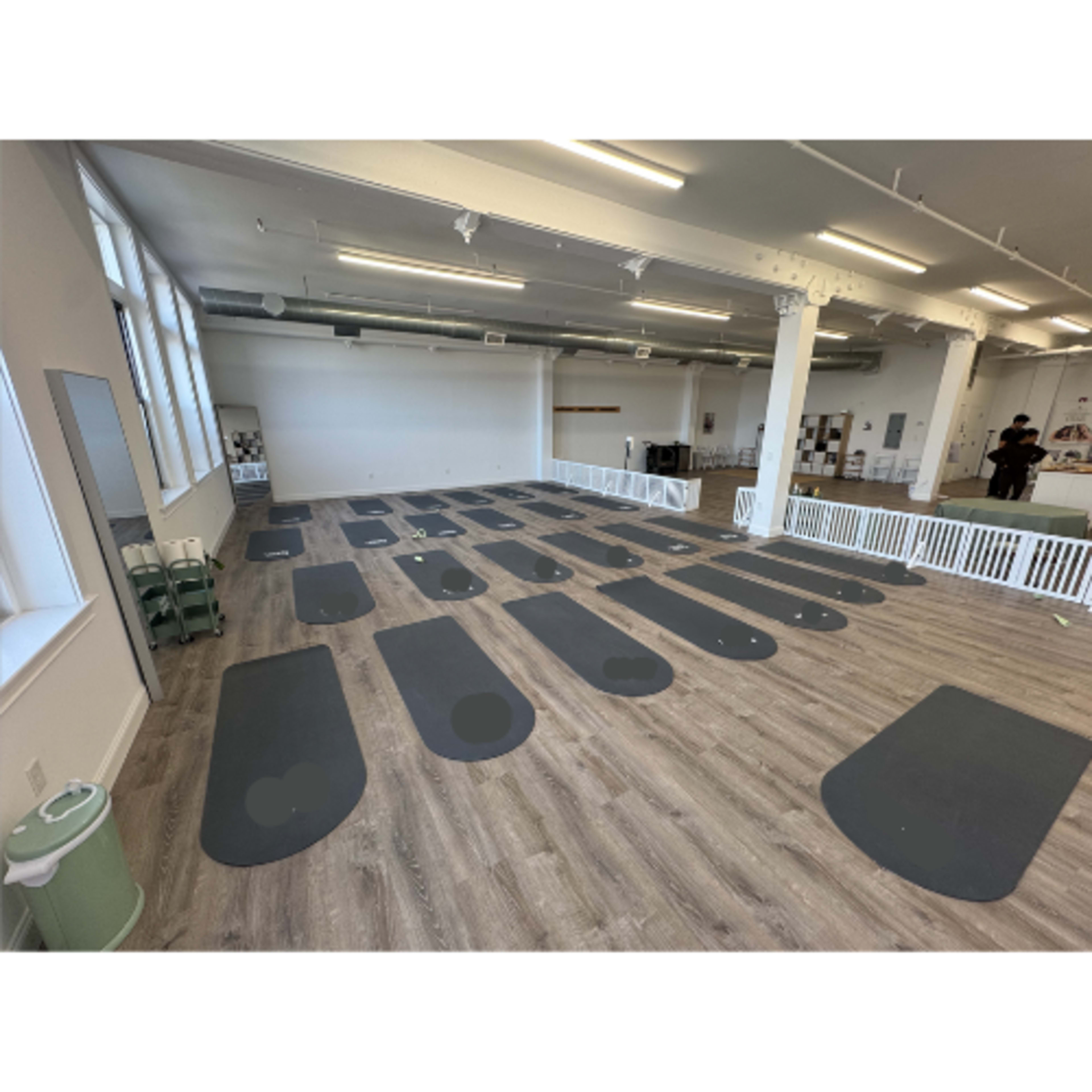 Bright Open-Concept Studio Image in South Boston, Boston, MA