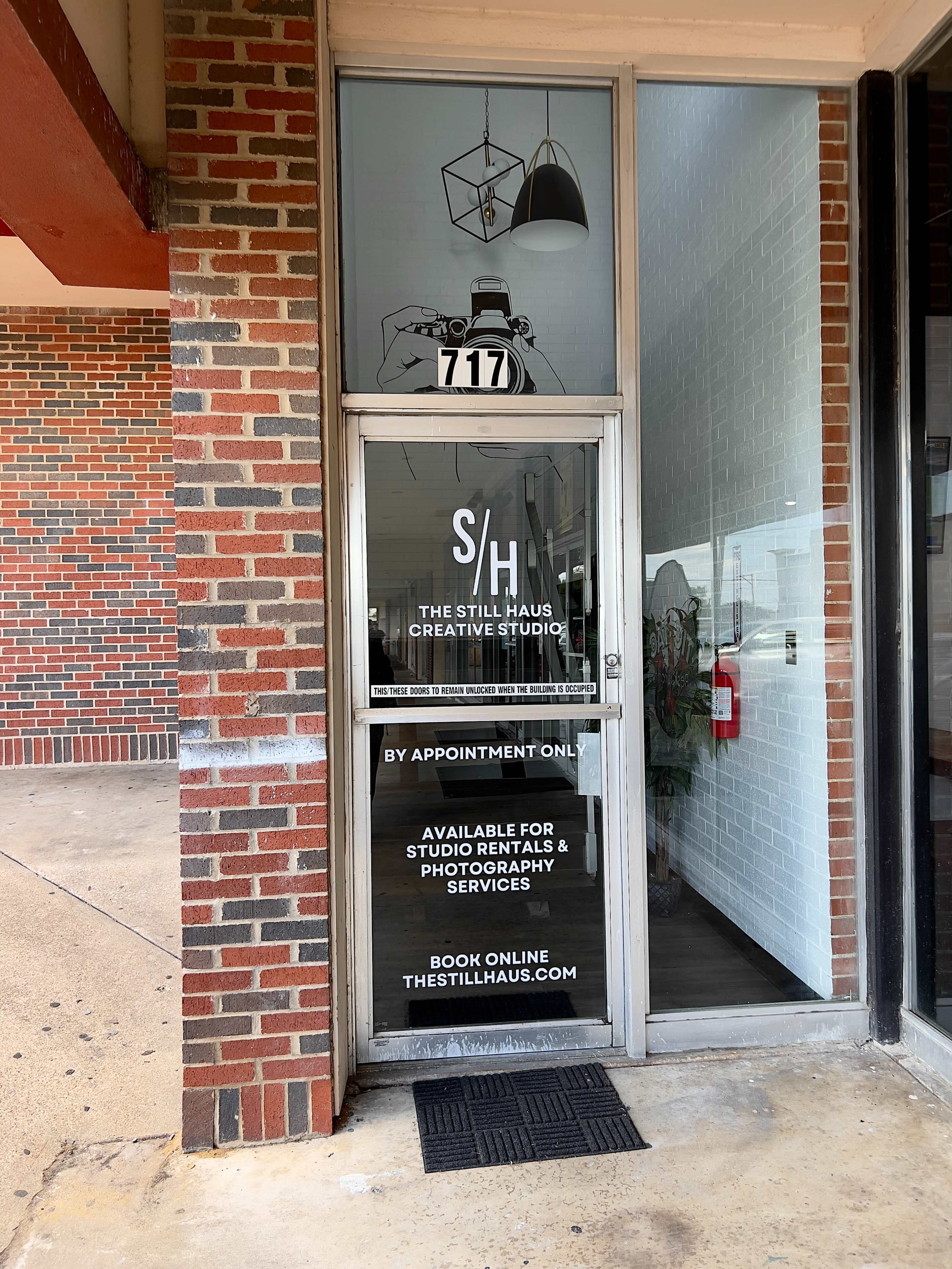 Modern Creative Loft Image in Central Arlington, Arlington, TX