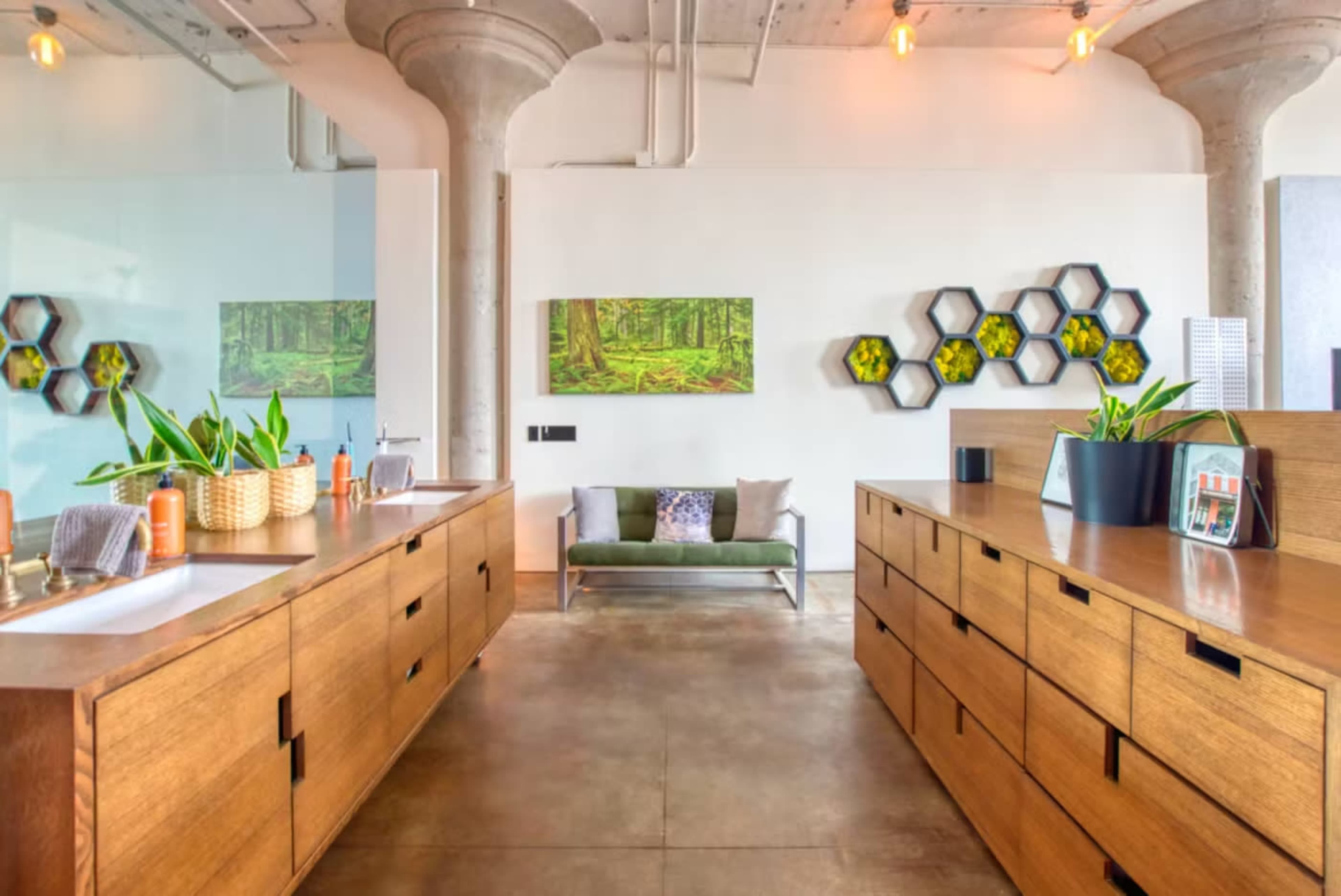 Studio Loft In Leslieville – Transformable Event Space Image in South Riverdale, Toronto, ON