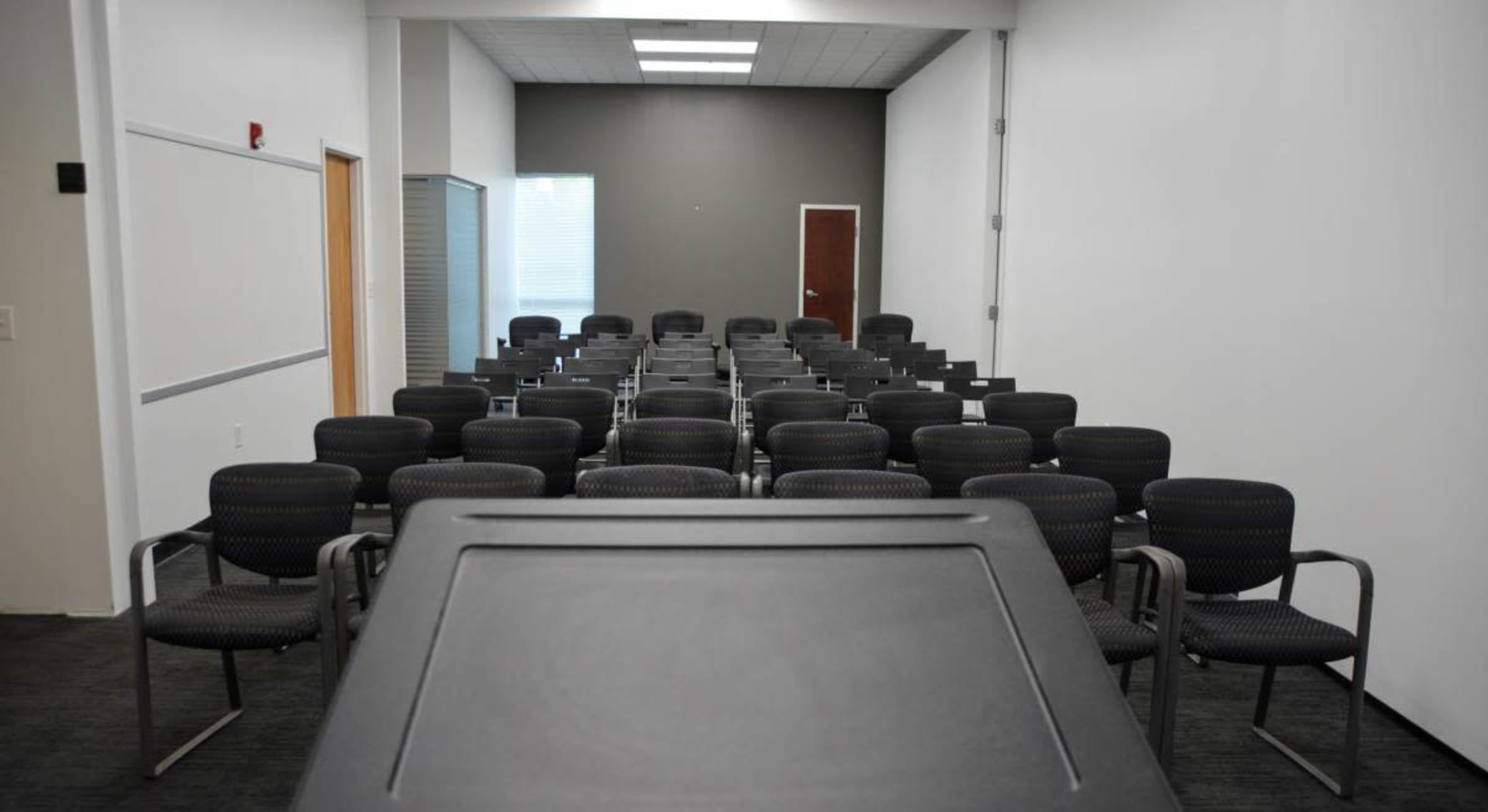 Spacious Seminar Room conveniently located in North St. Petersburg  just minutes from Downtown St. Pete and Tampa Image in Barcley Estates, St. Petersburg, FL
