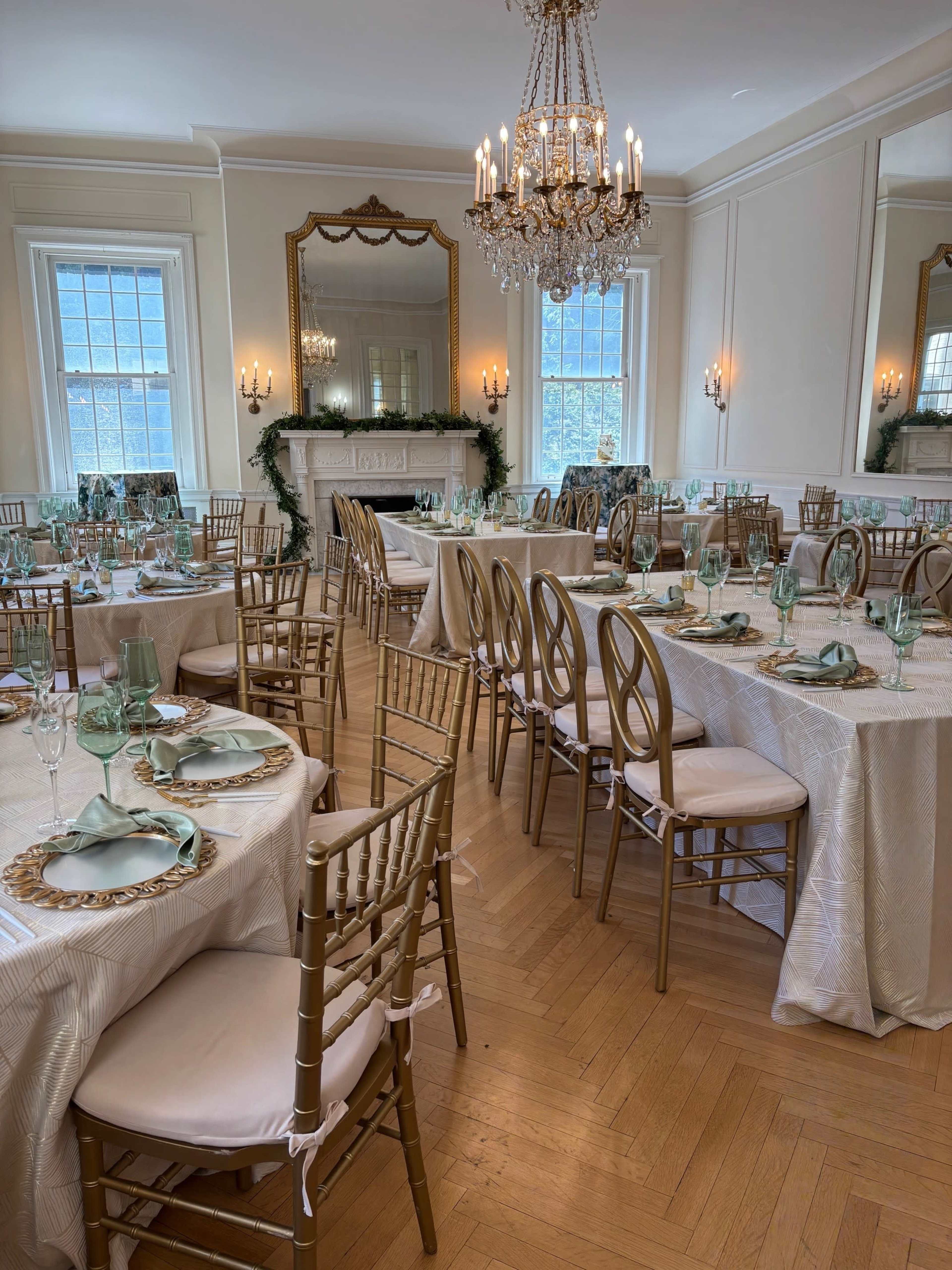 Historic Space in Dupont with Outdoor Courtyard Image in Northwest Washington, Waashington, DC