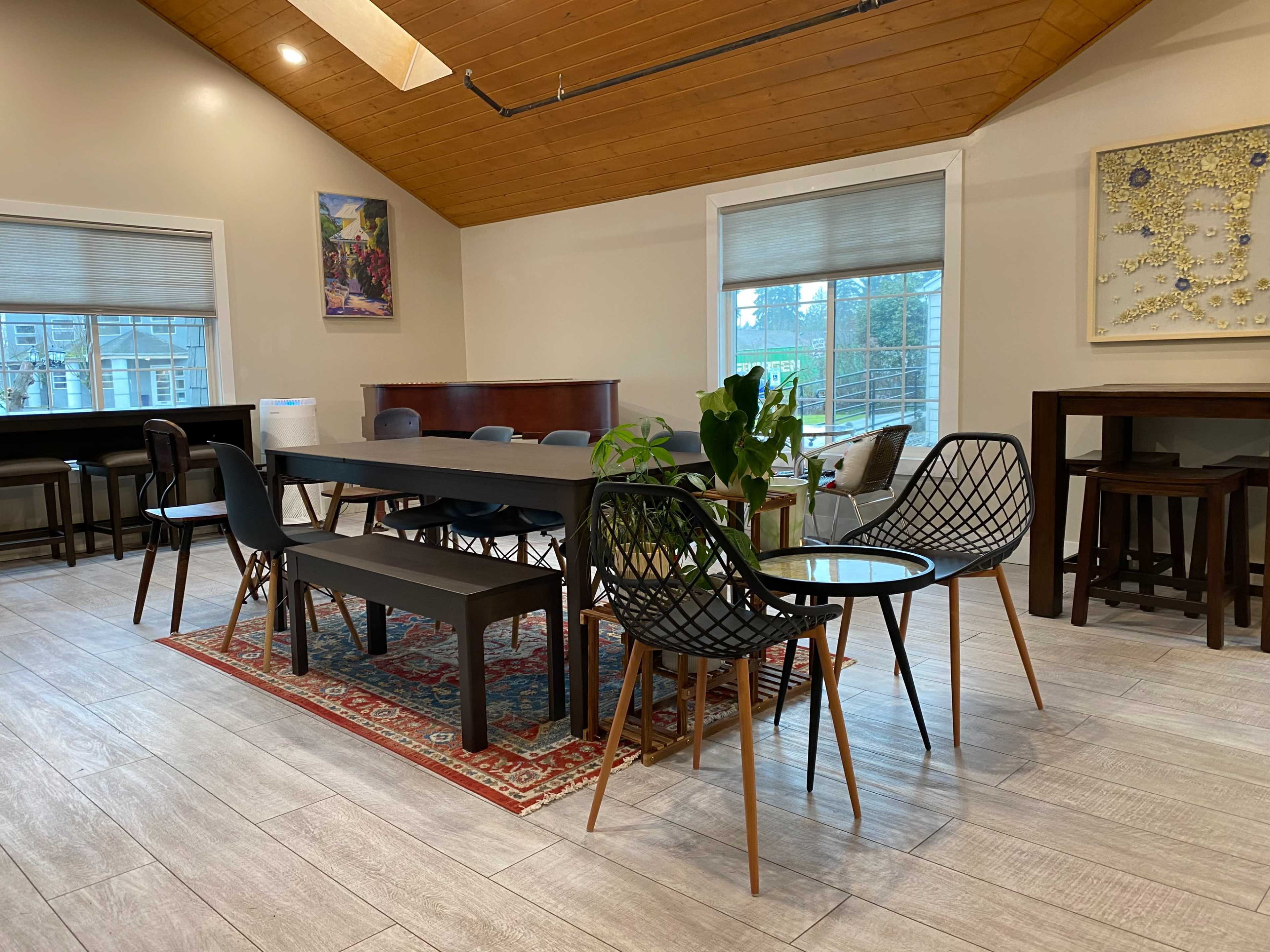 Modern Cafe Meeting Room Image in Lakewood, tacoma, WA