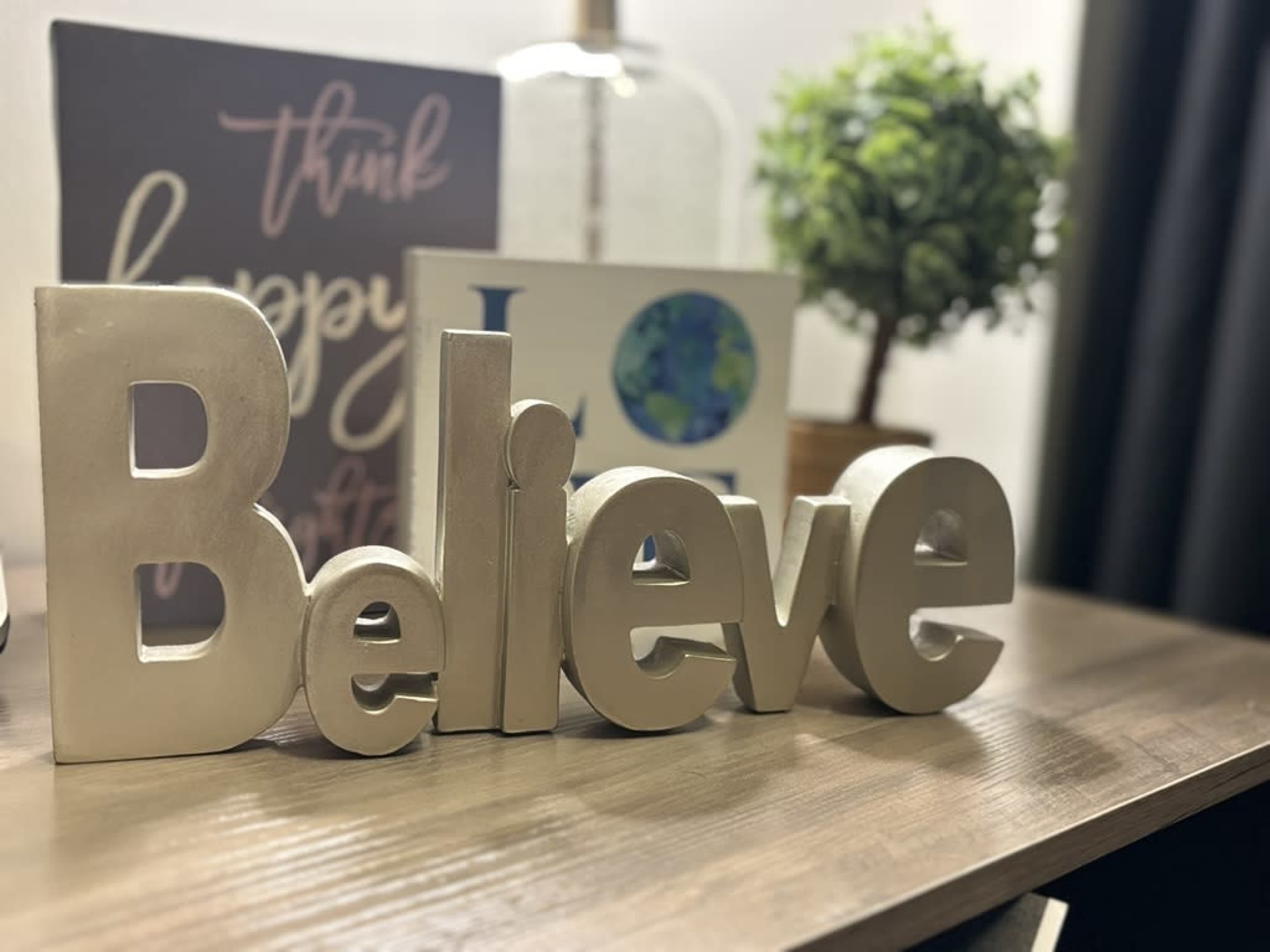 Spacious Studio with Natural Light and Beautiful Hardwood Floors Image in Buckeye - Shaker, Cleveland, OH