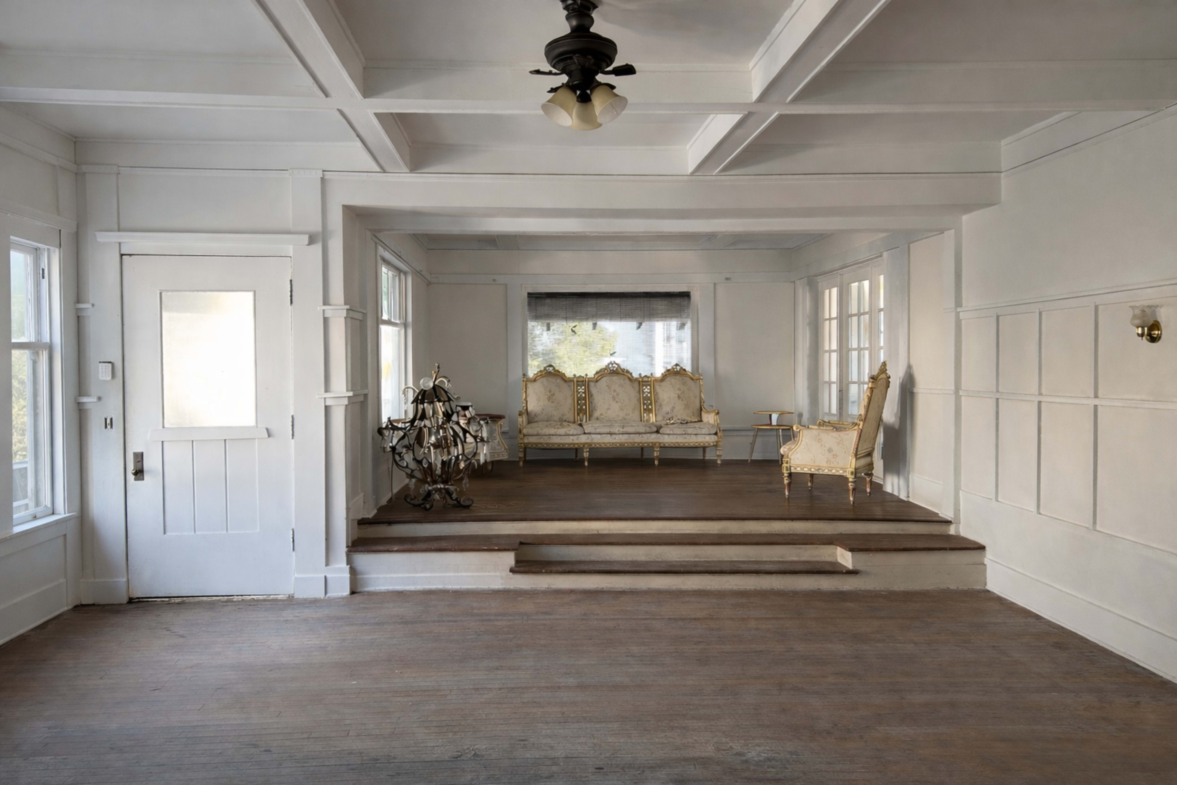 The Thomas W. Phillips Residence Image in West Adams, Los Angeles, CA