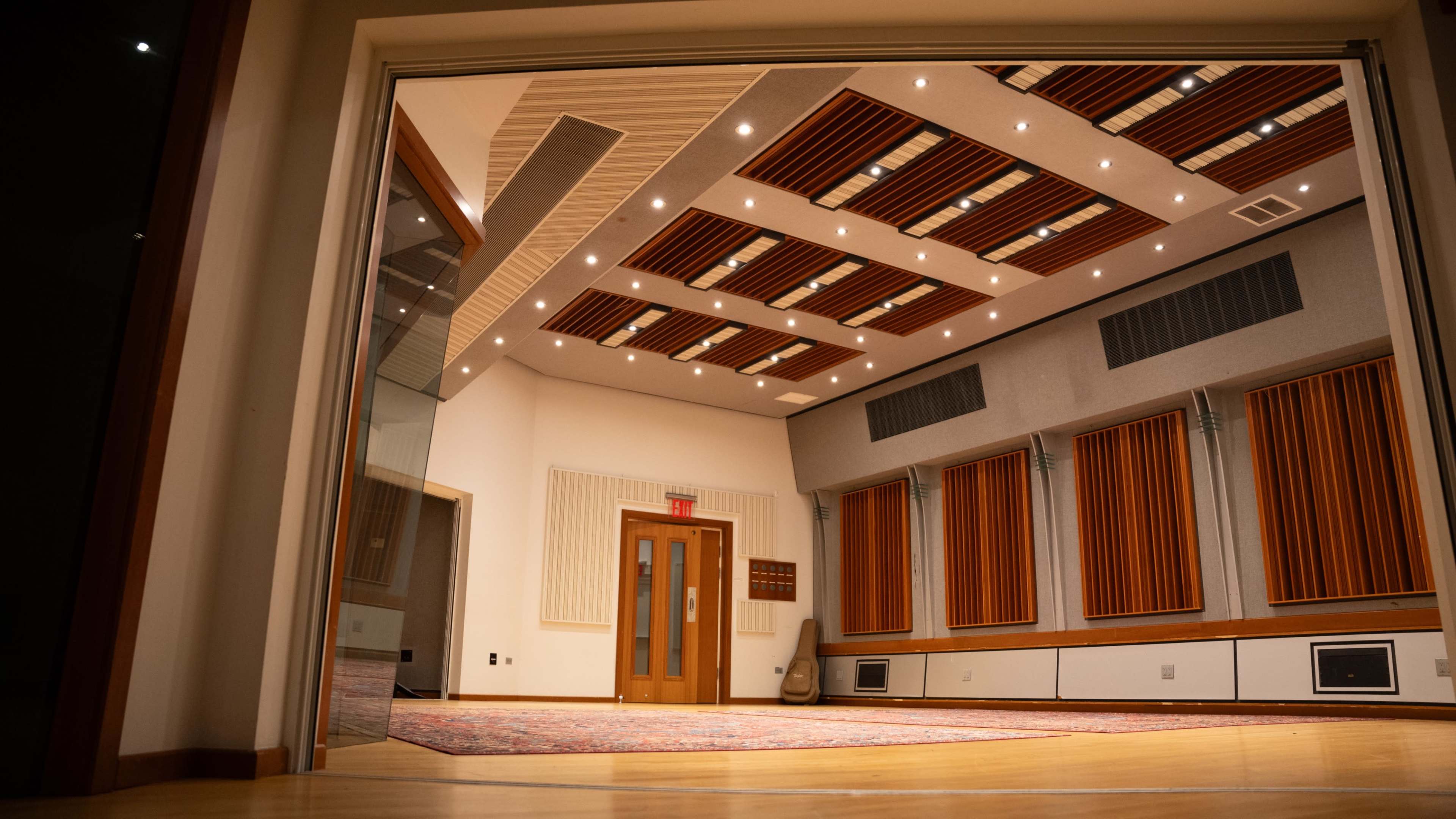 Iconic Spacious Studio - Music | Video | Film | Podcast Image in Midtown Manhattan, New York, NY