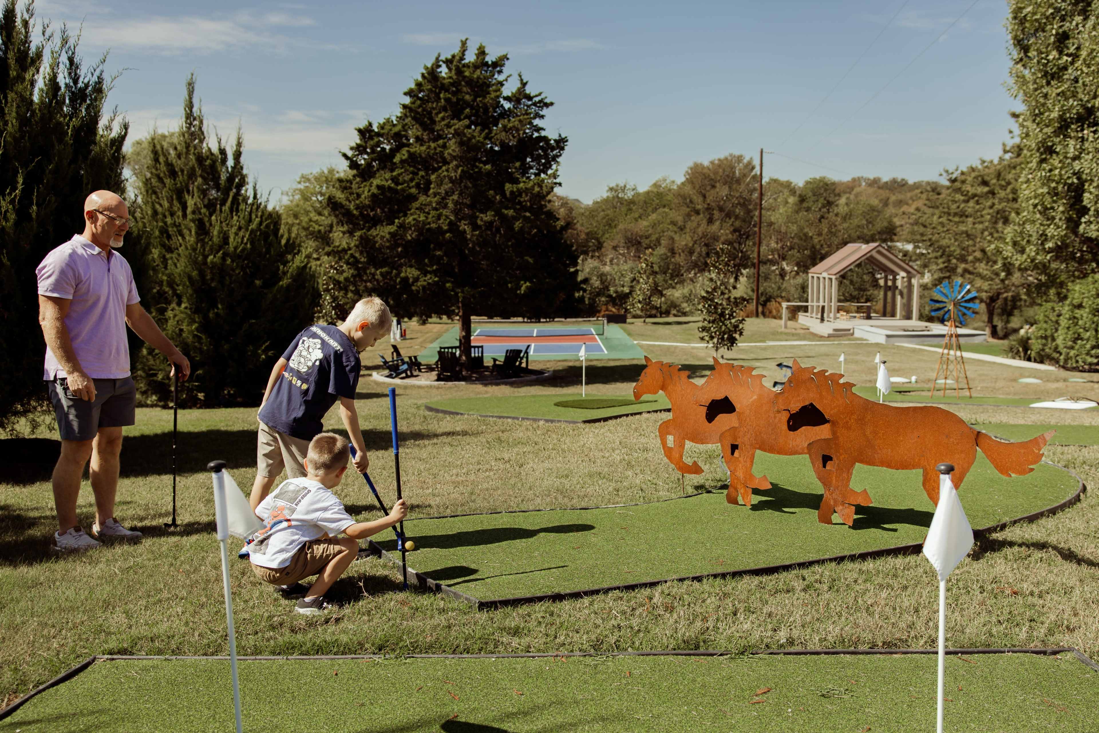 Private Pool w/ Swim-Up Bar, MiniGolf, Pickleball, Game Room, Theatre, Event Deck Image in , Princeton, TX