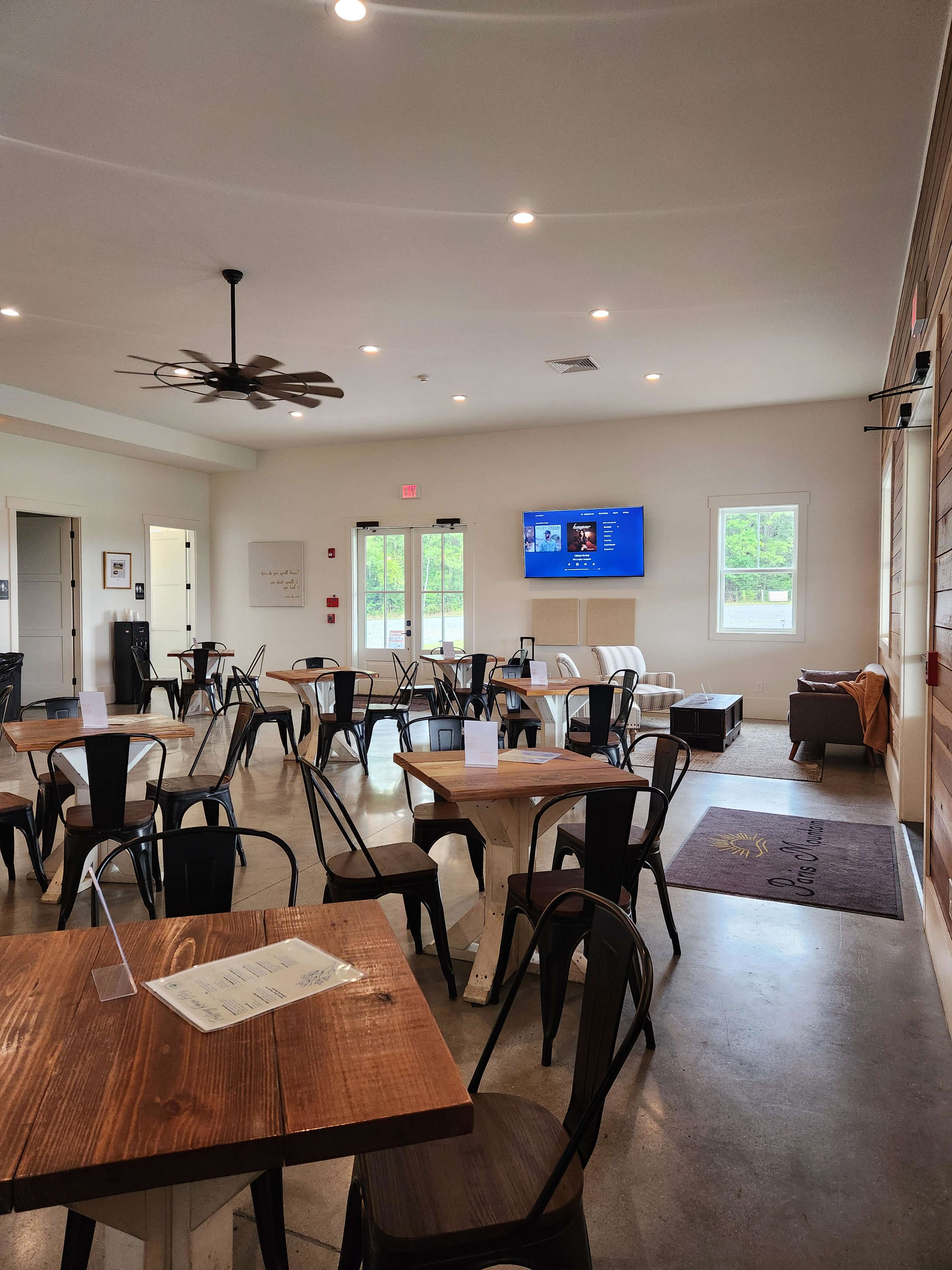 Rustic Vineyard & Tasting Room Image in , rockmart, GA