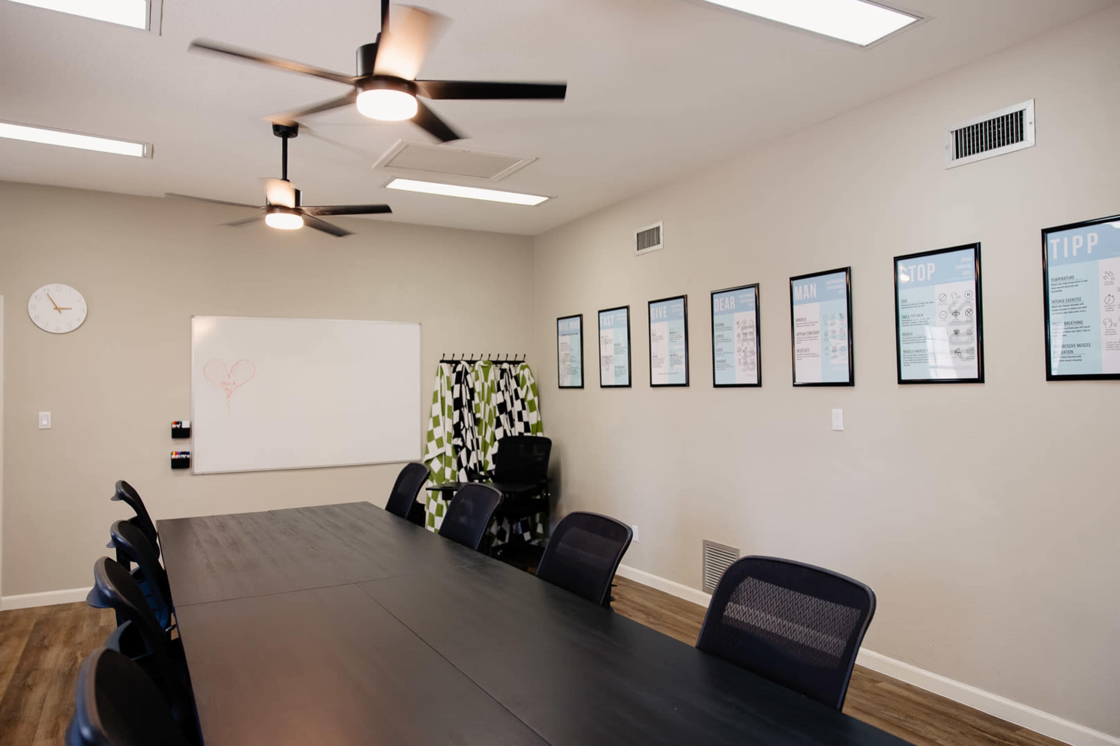 Inviting Bright Space for Small Groups & Meetings in Gilbert Image in Gilbert, Gilbert, AZ