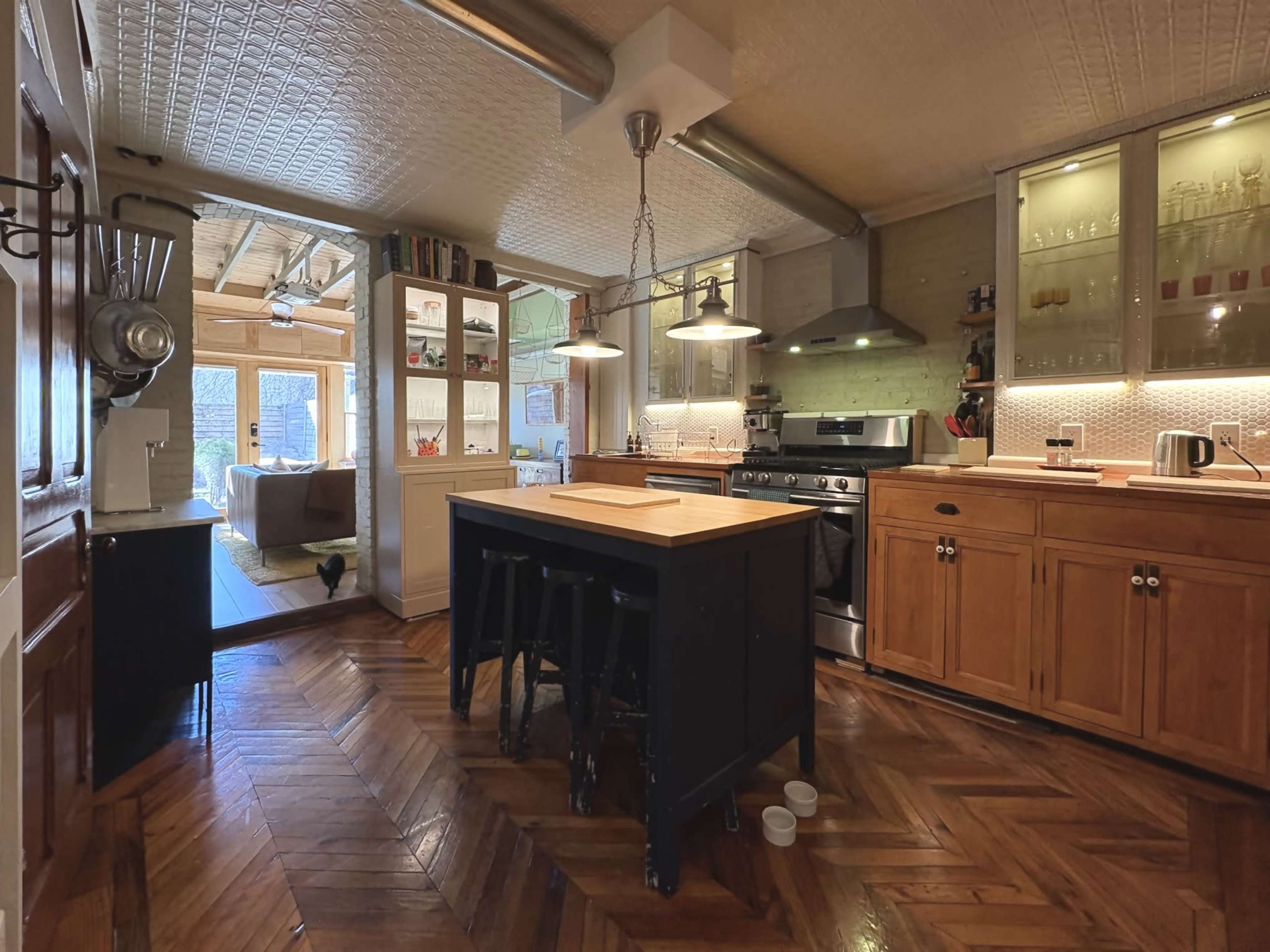 Moody & Dramatic Victorian Townhouse - Perfect for Film & Photo Shoots Image in Mott Haven, Bronx, NY