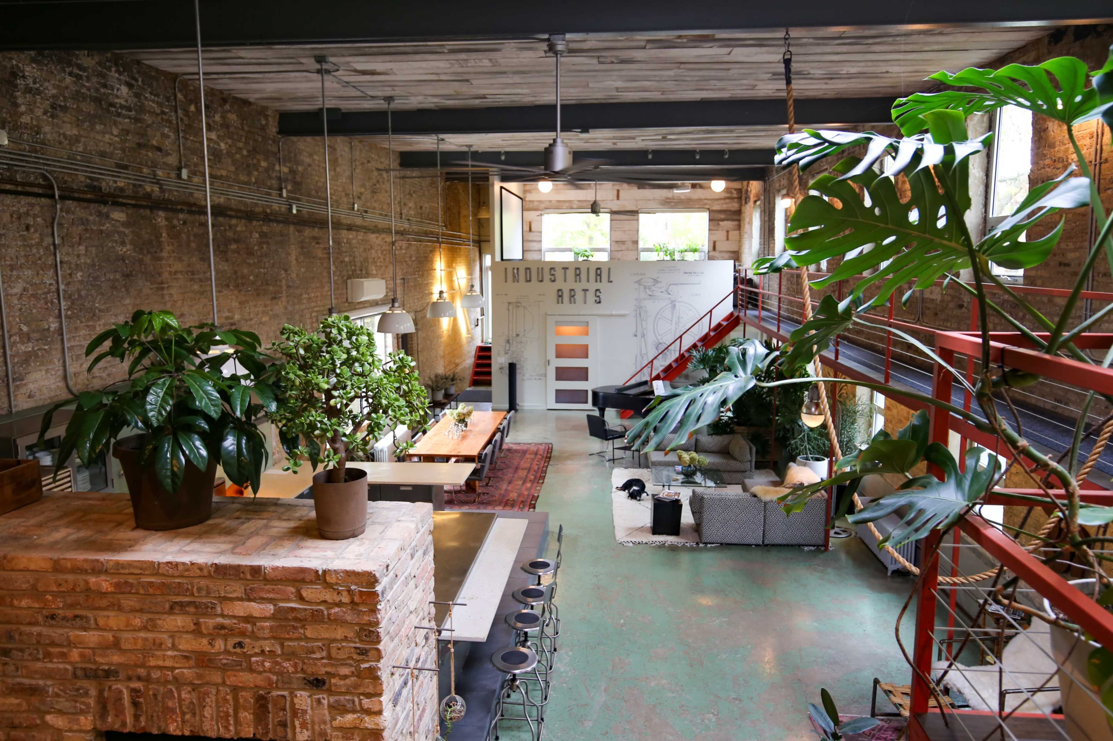 Industrial-Chic Loft & Garden – Ideal for Photo, Film & Video Shoots Image in Irving Park, Chicago, IL