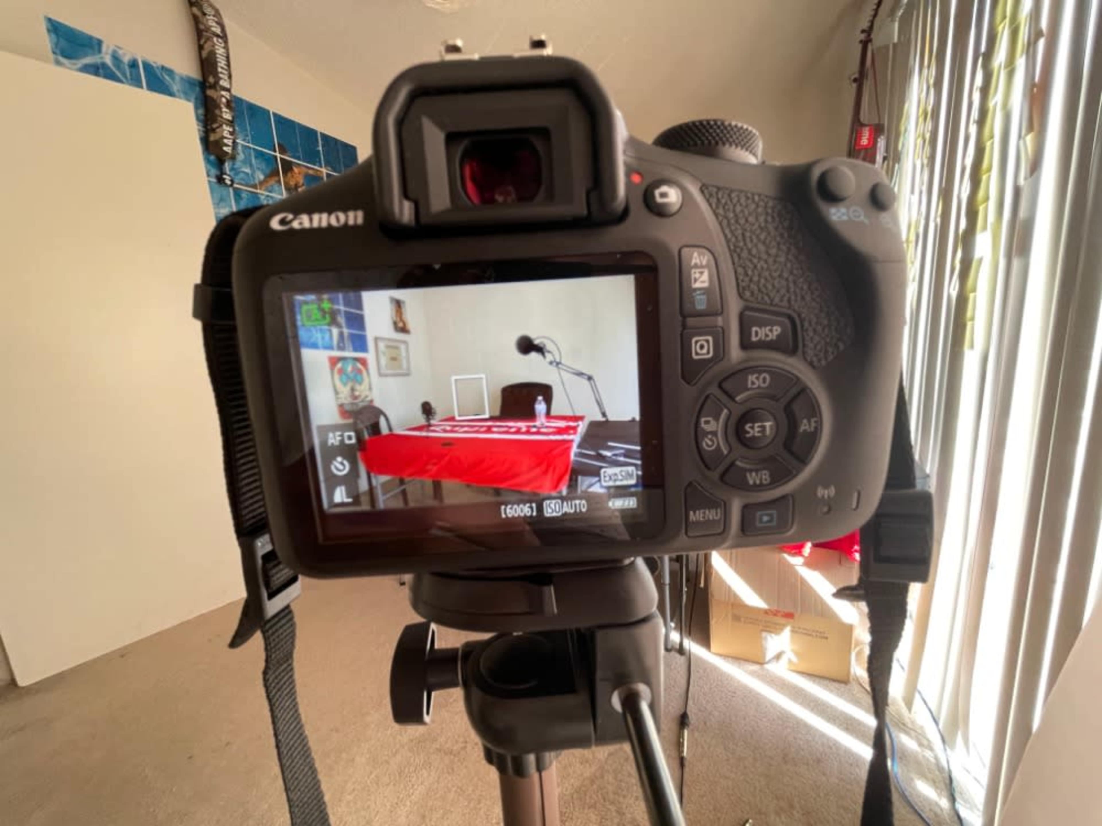 Canon EOS Rebel T7 HD Video DSLR