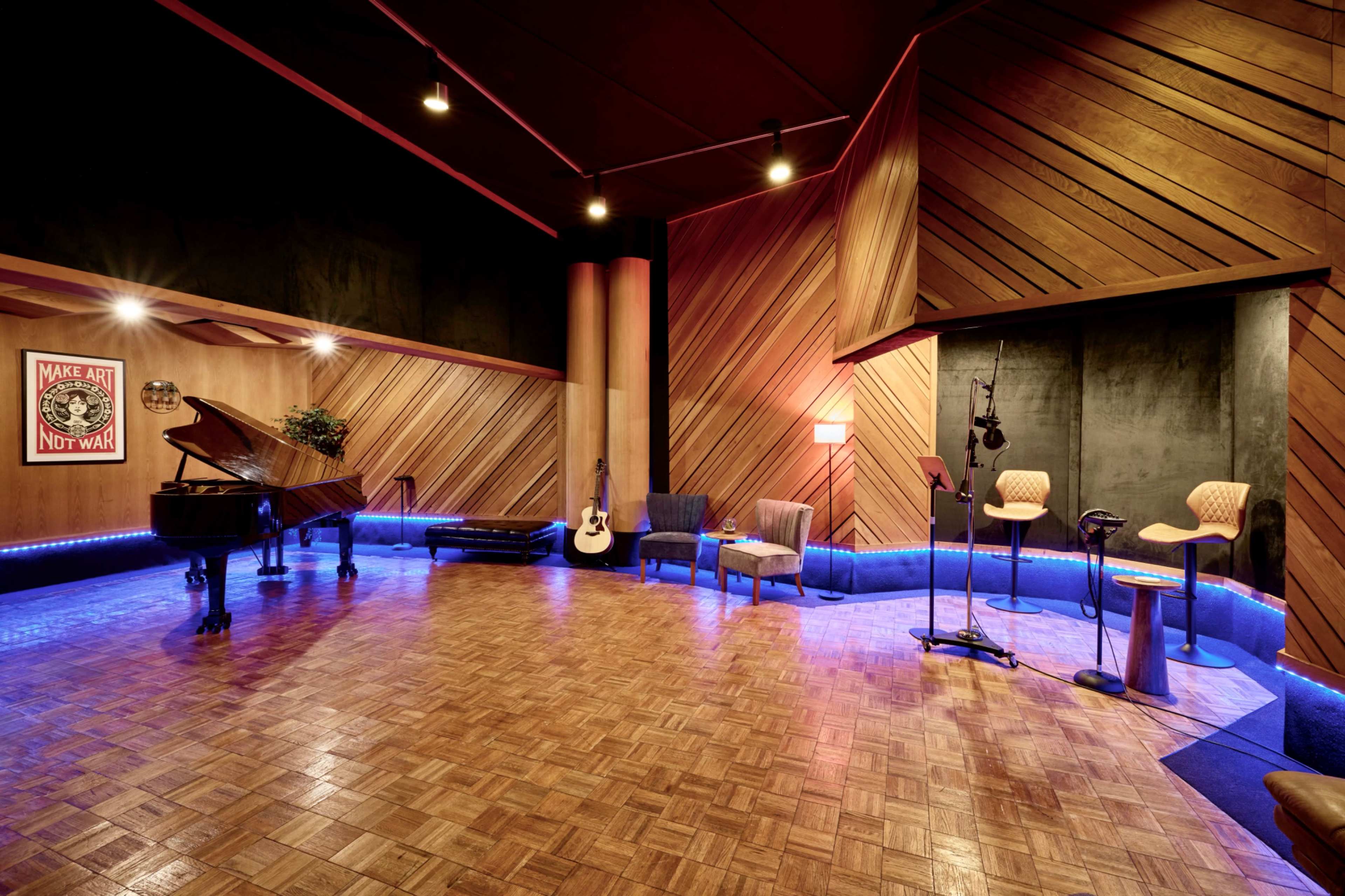 Recording Studio Image in Sawtelle, Los Angeles, CA