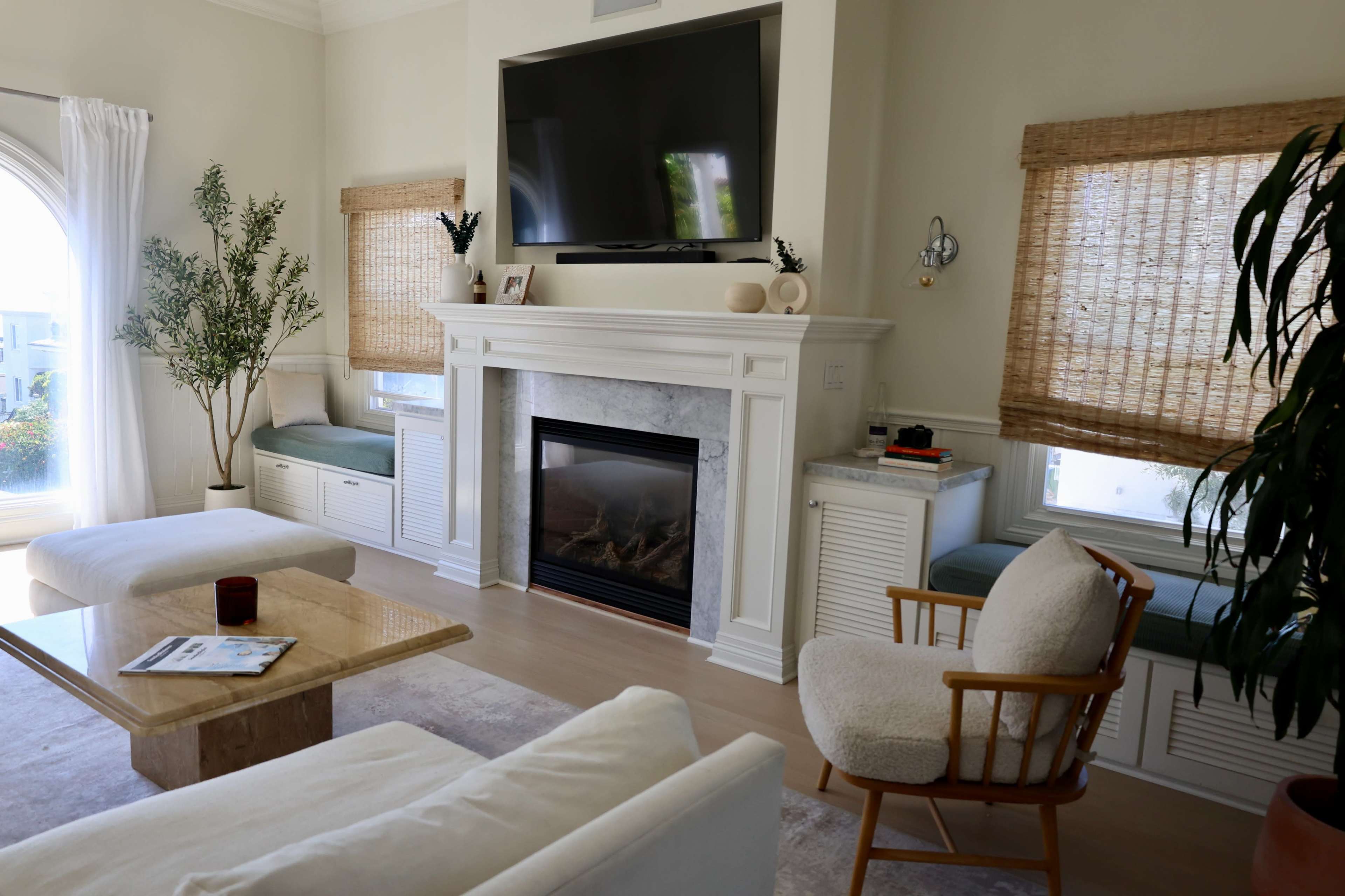 Modern Coastal Bungalow with Ocean Views & Designer Touches Image in Manhattan Beach, Manhattan Beach, CA