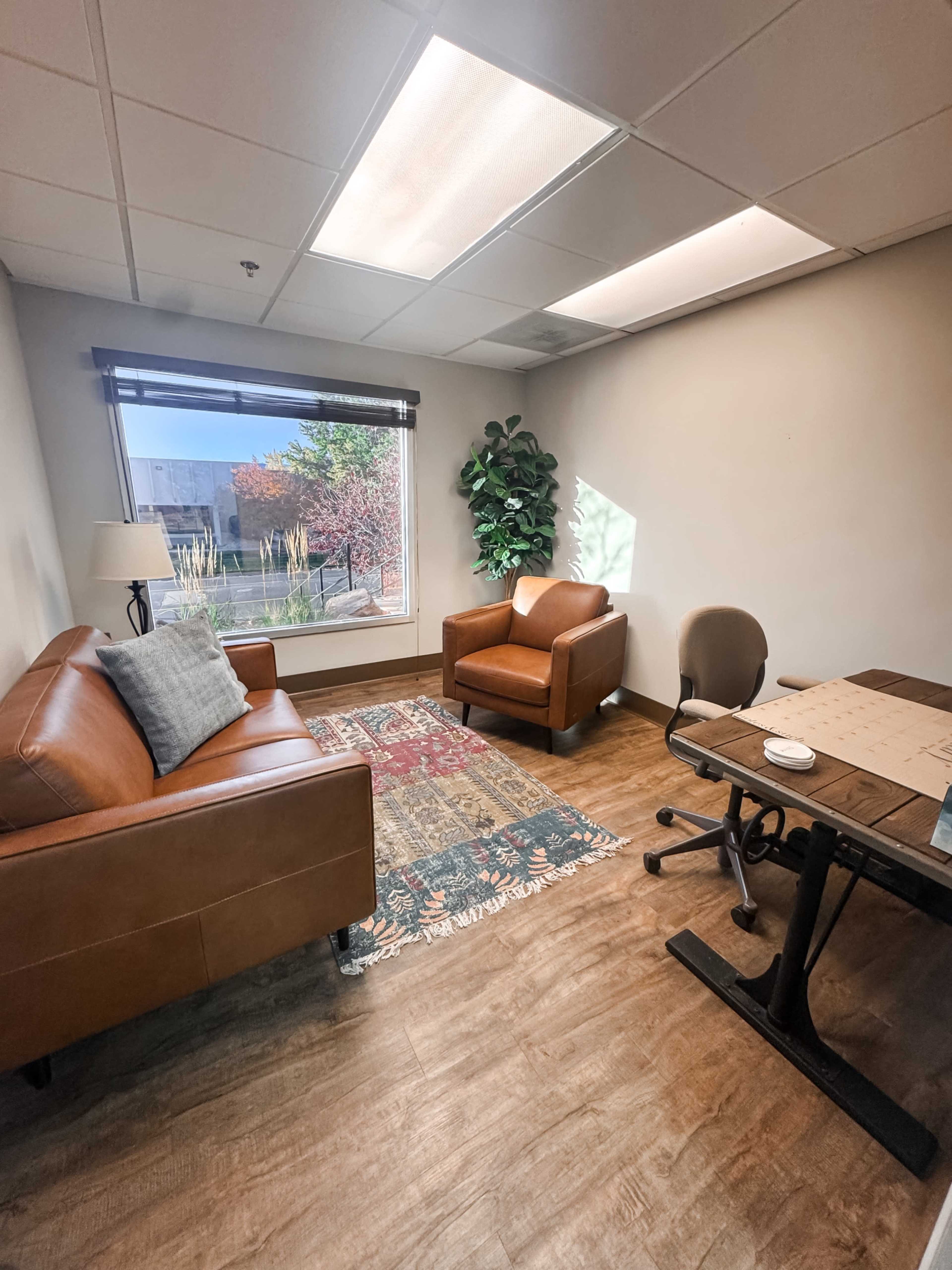 Private Office Suites with Waiting Area and Common Space Image in Northeast Colorado Springs, Colorado Springs, CO