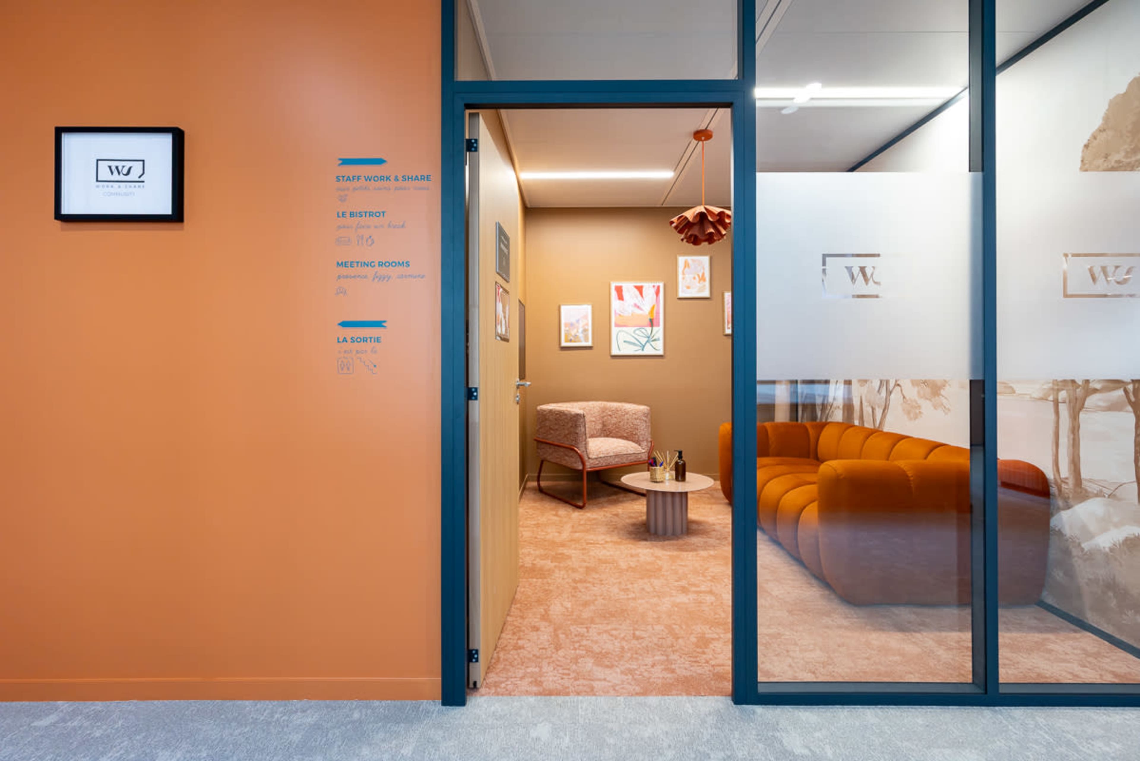 Salle de réunion Provence - colorée, moderne Image in 198-200, Fontenay-sous-Bois, 