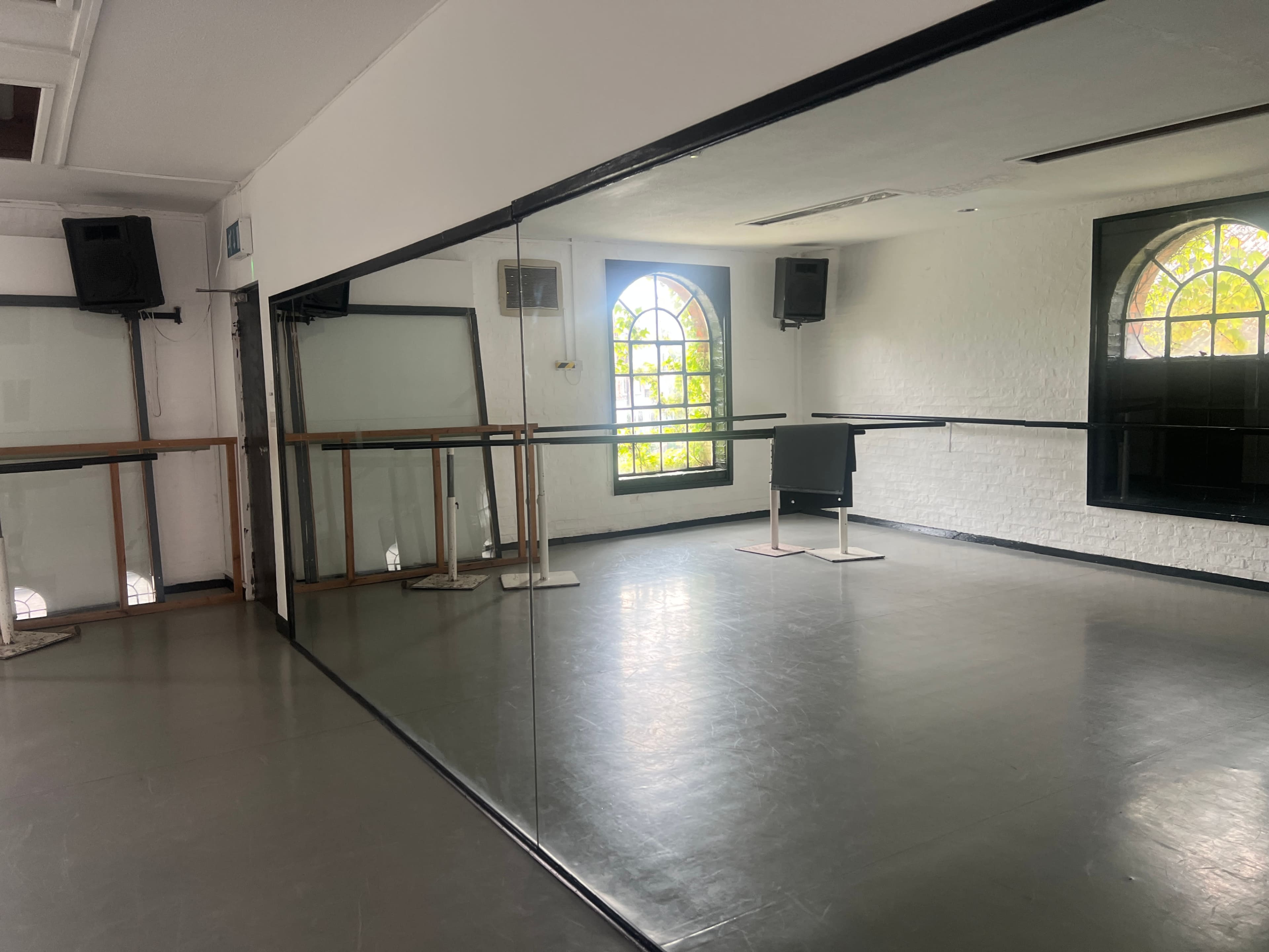 Central Spacious Daylight Studio Image in Cambridge, Cambridge, ENG