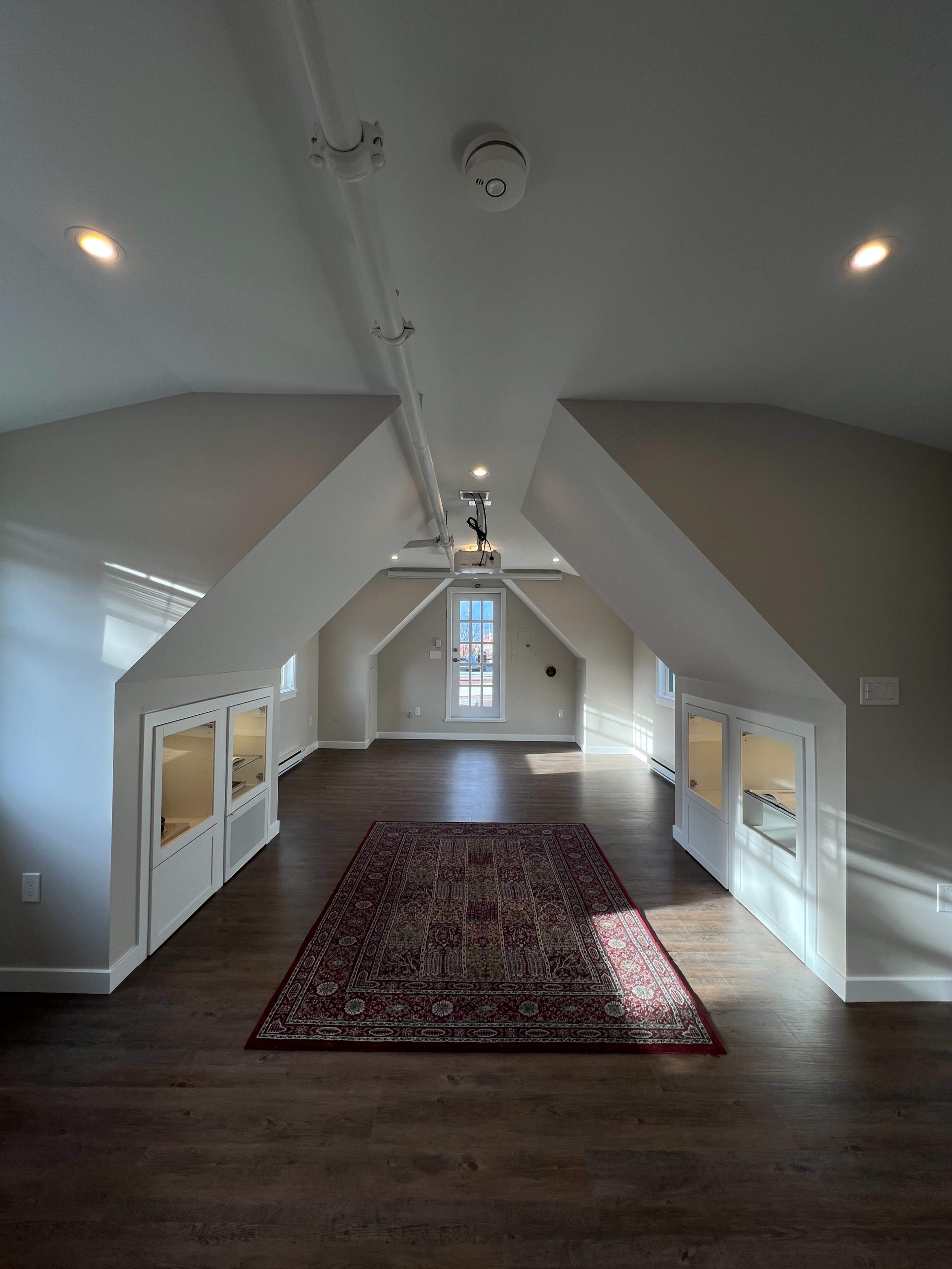 Bright Studio Loft with North Shore View Image in Central Vancouver, Vancouver, BC