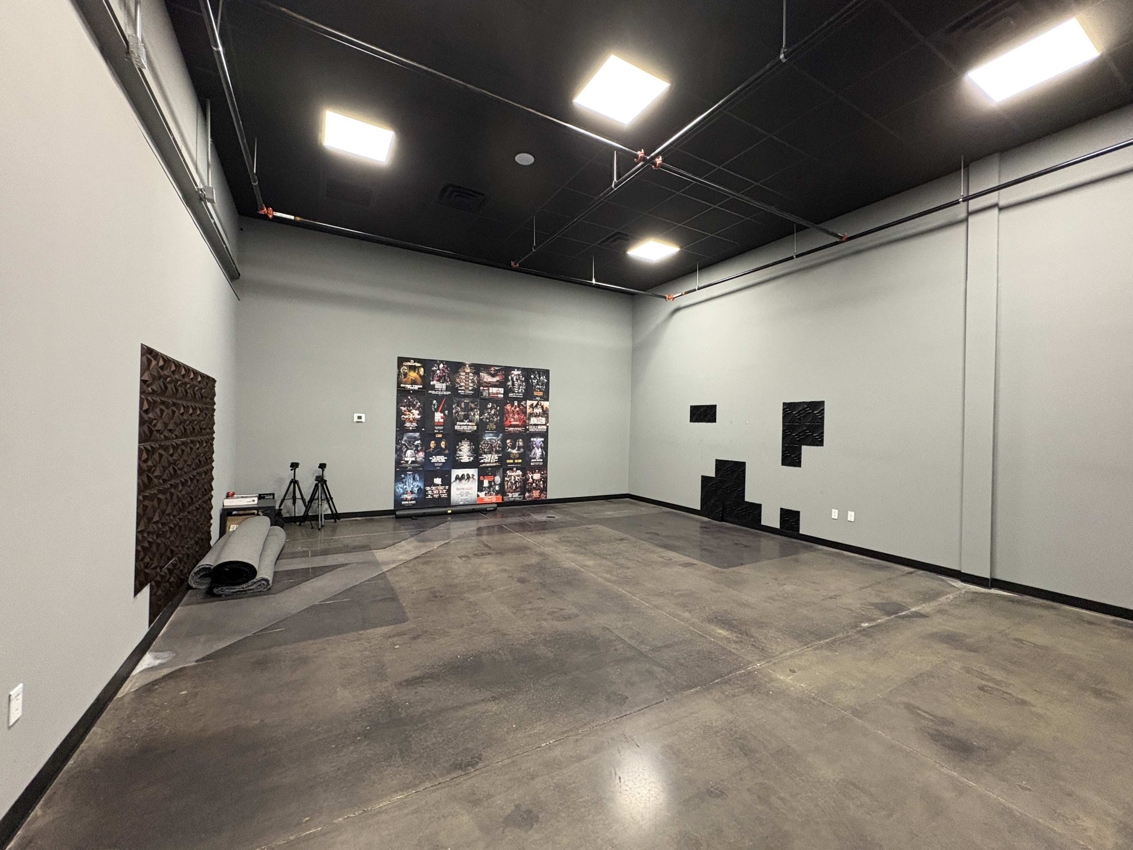 Sleek, Modern Creative Studio with Reception, Lounge & Warehouse Space — Perfect for Photo, Video, Events -  7 minutes from MCO Image in Airport North, Orlando, FL