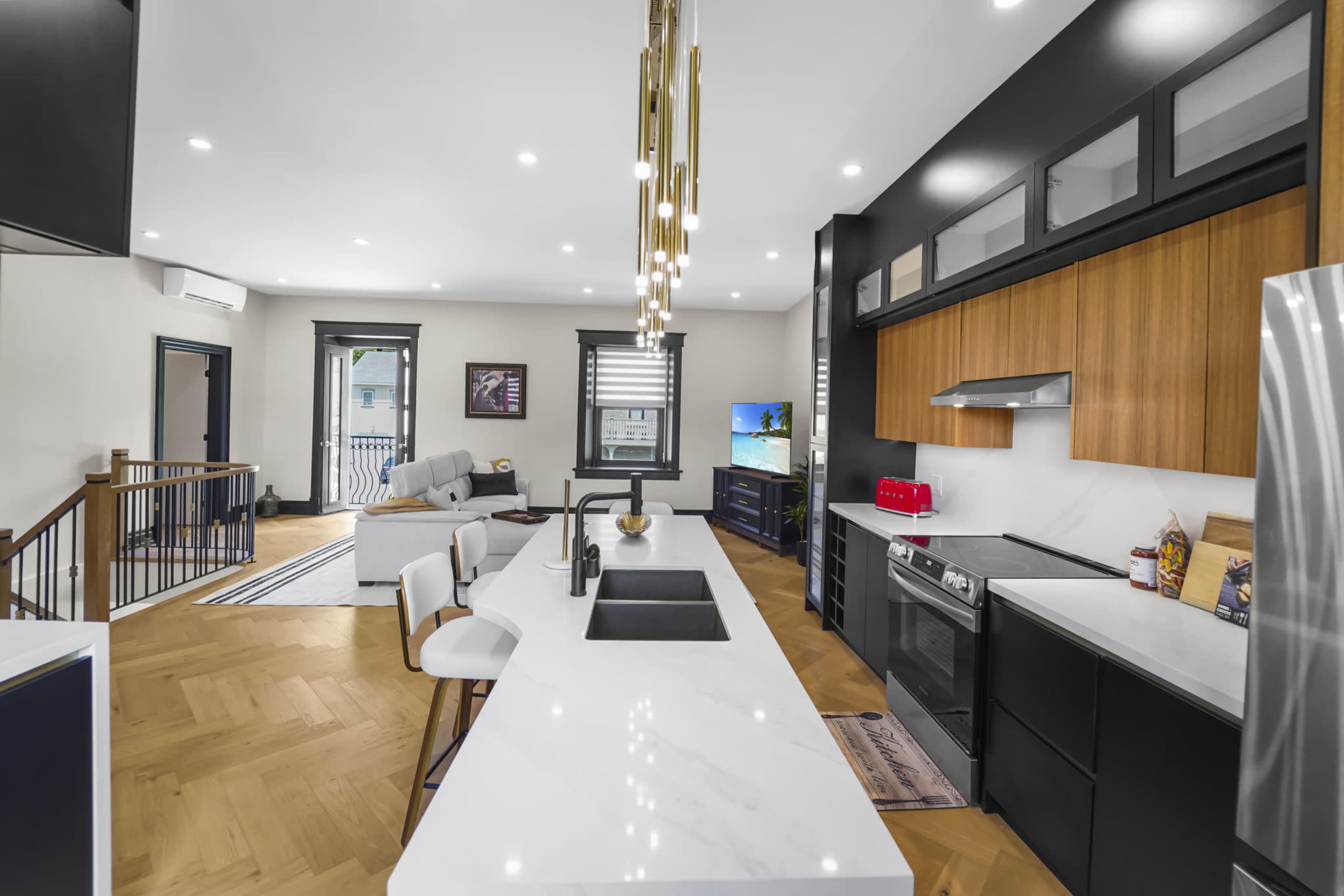 Historical Dreamy Retreat Loft Minutes from Downtown Elora Image in Centre Wellington, Elora, ON