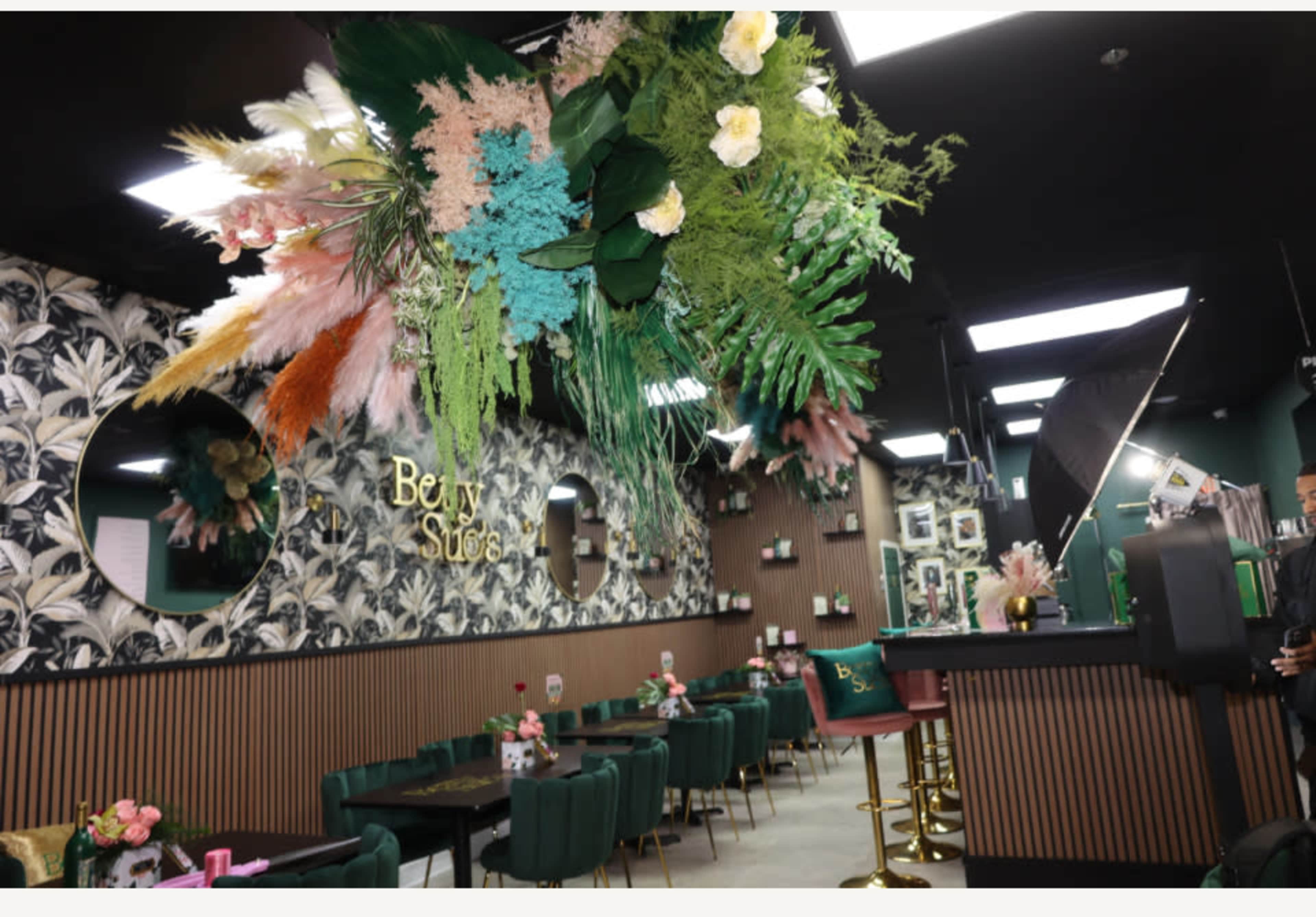 Urban Eden: A Cozy Downtown Restaurant Space for Lease Image in Downtown Atlanta, Atlanta, GA