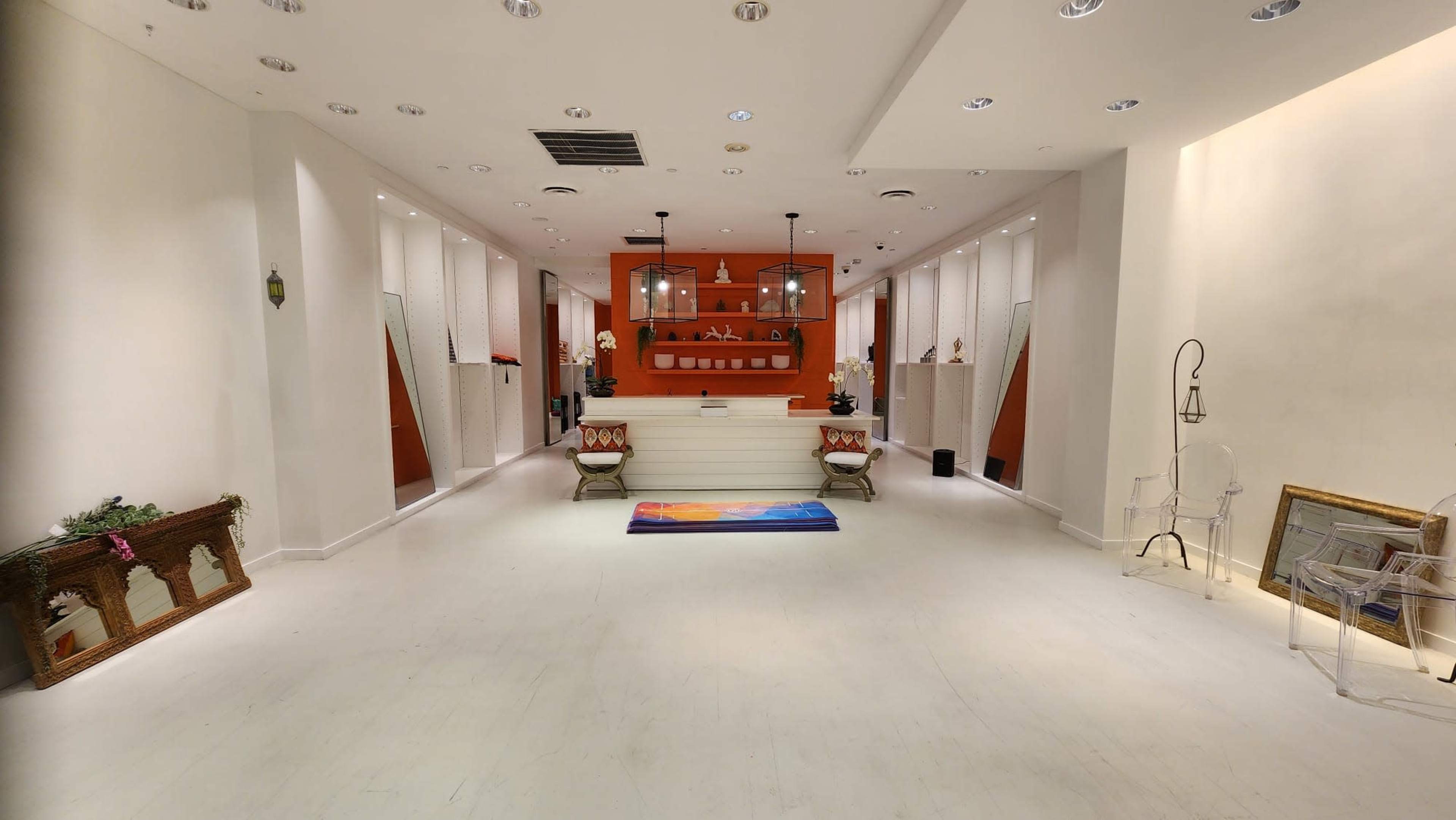 Bright & Spacious Yoga & Meditation Studio at 3rd Street Promenade Image in Downtown, Santa Monica, CA