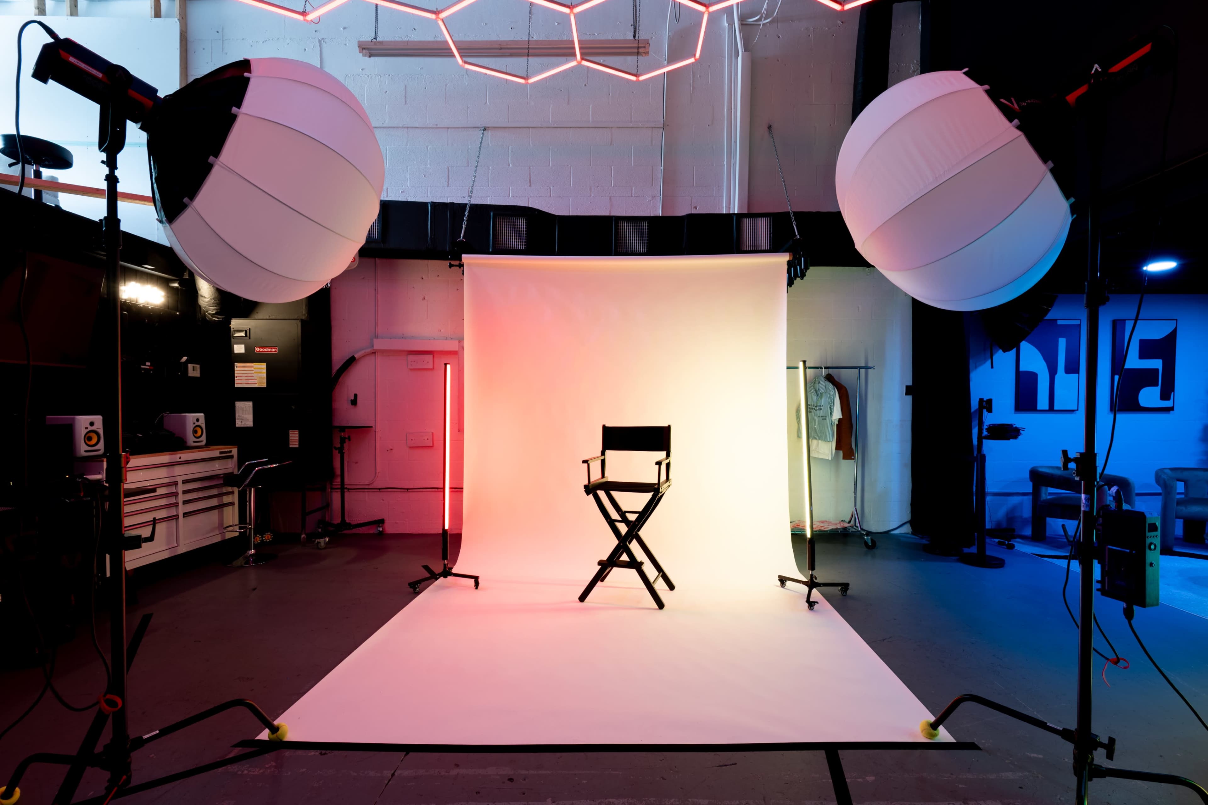 All-in-One Creative Studio with Artistic Vibe near Kendall Image in West End, Miami, FL