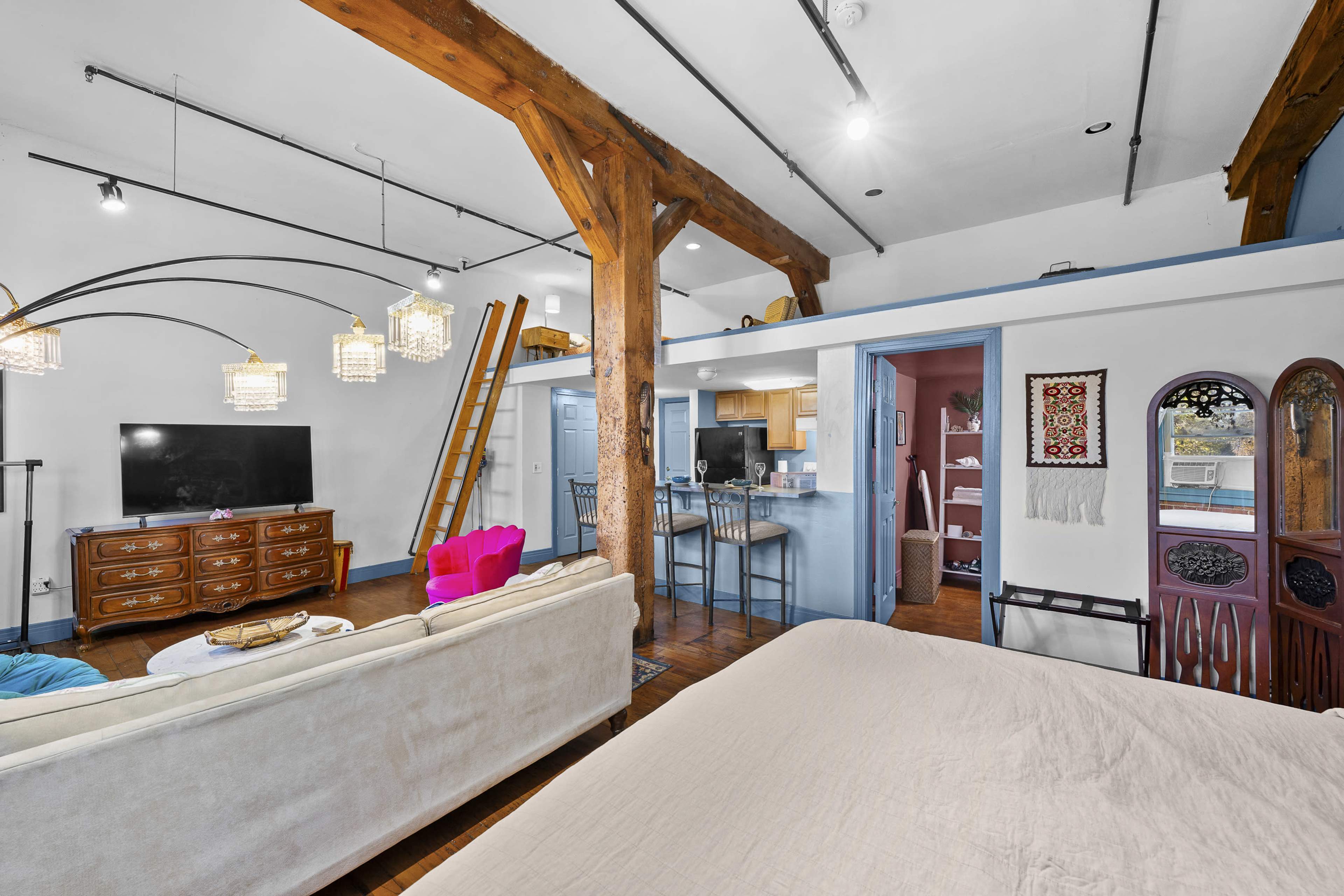 Loft w beautiful decor and furnishing Image in Russell Industrial, Detroit, MI