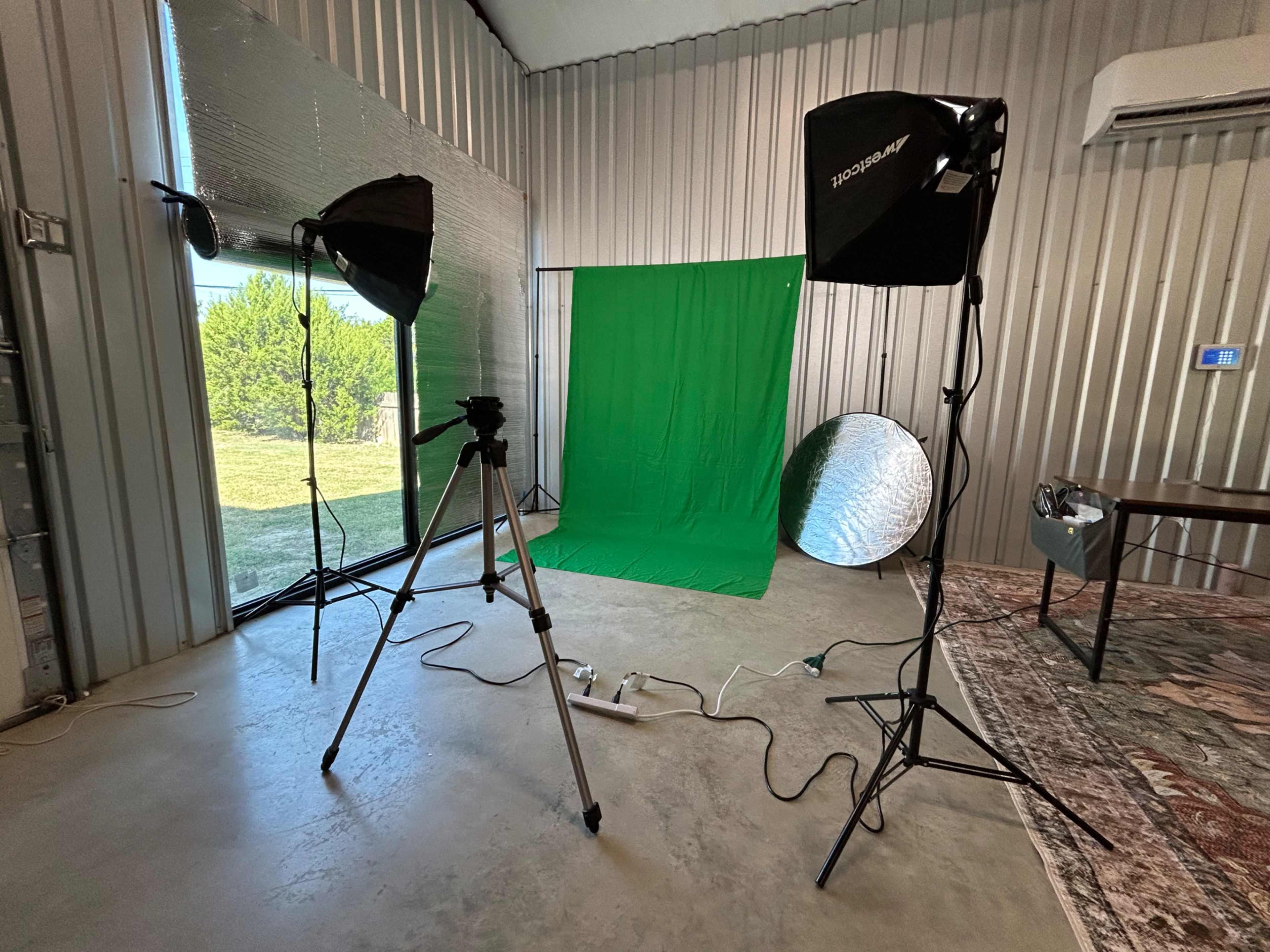 Creative Space in the Hill Country for Photographers, Writers, and Filmmakers Image in , Austin, TX