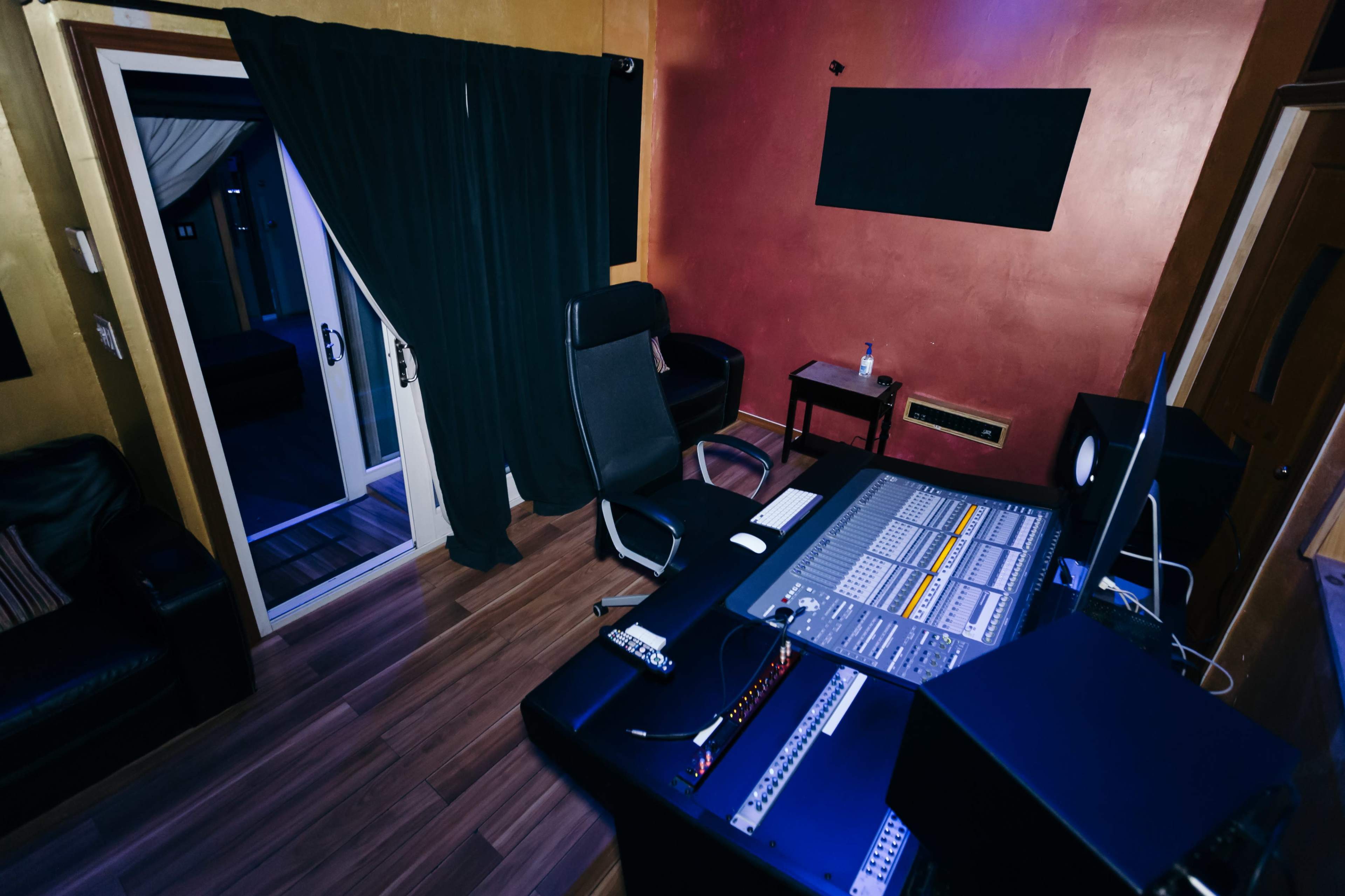 Private Intimate Recording Studio Image in Gowanus, Brooklyn, NY