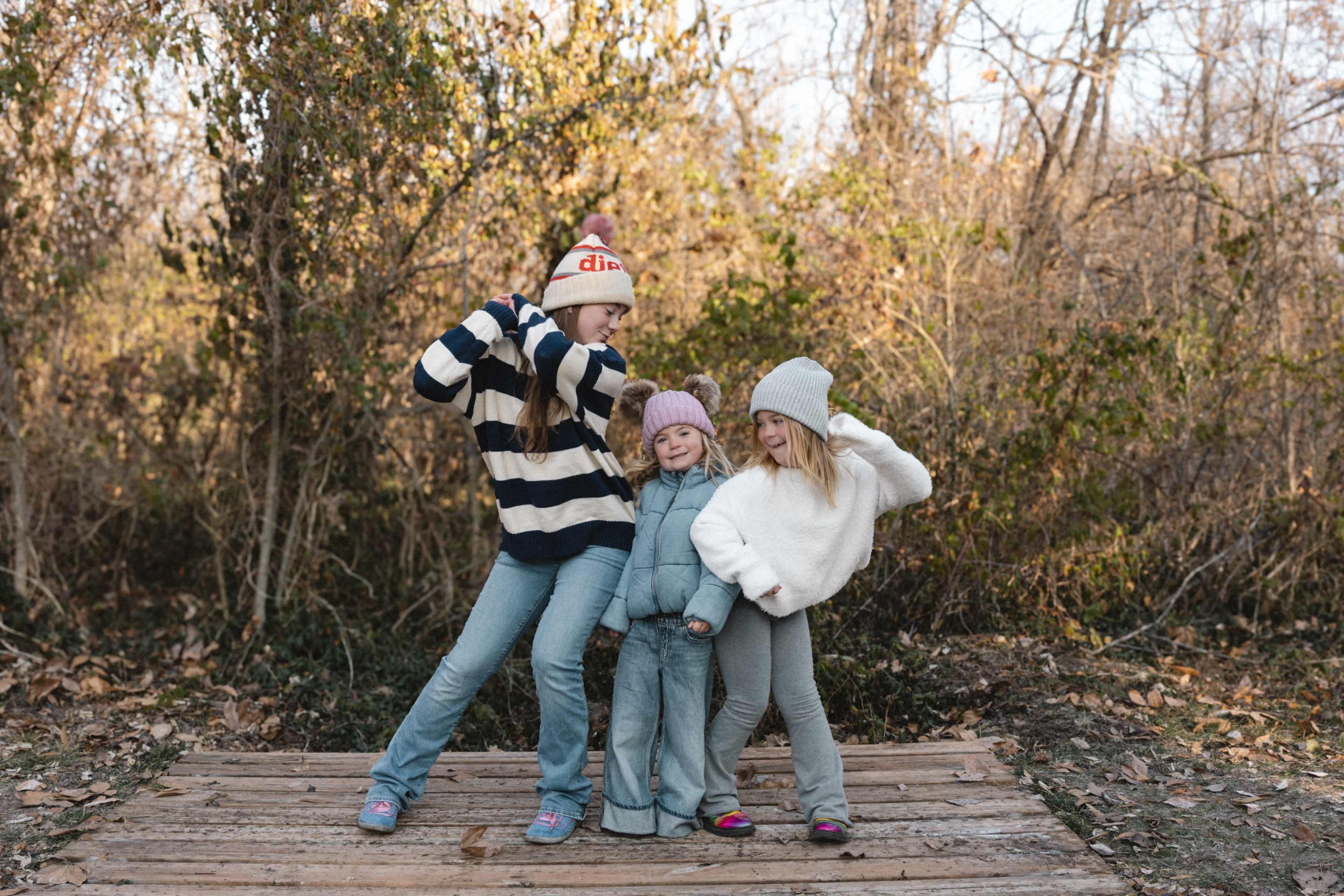 Lee's Summit log cabin get-a-way with woods & pond Image in Prairie Township, Lee's Summit, MO