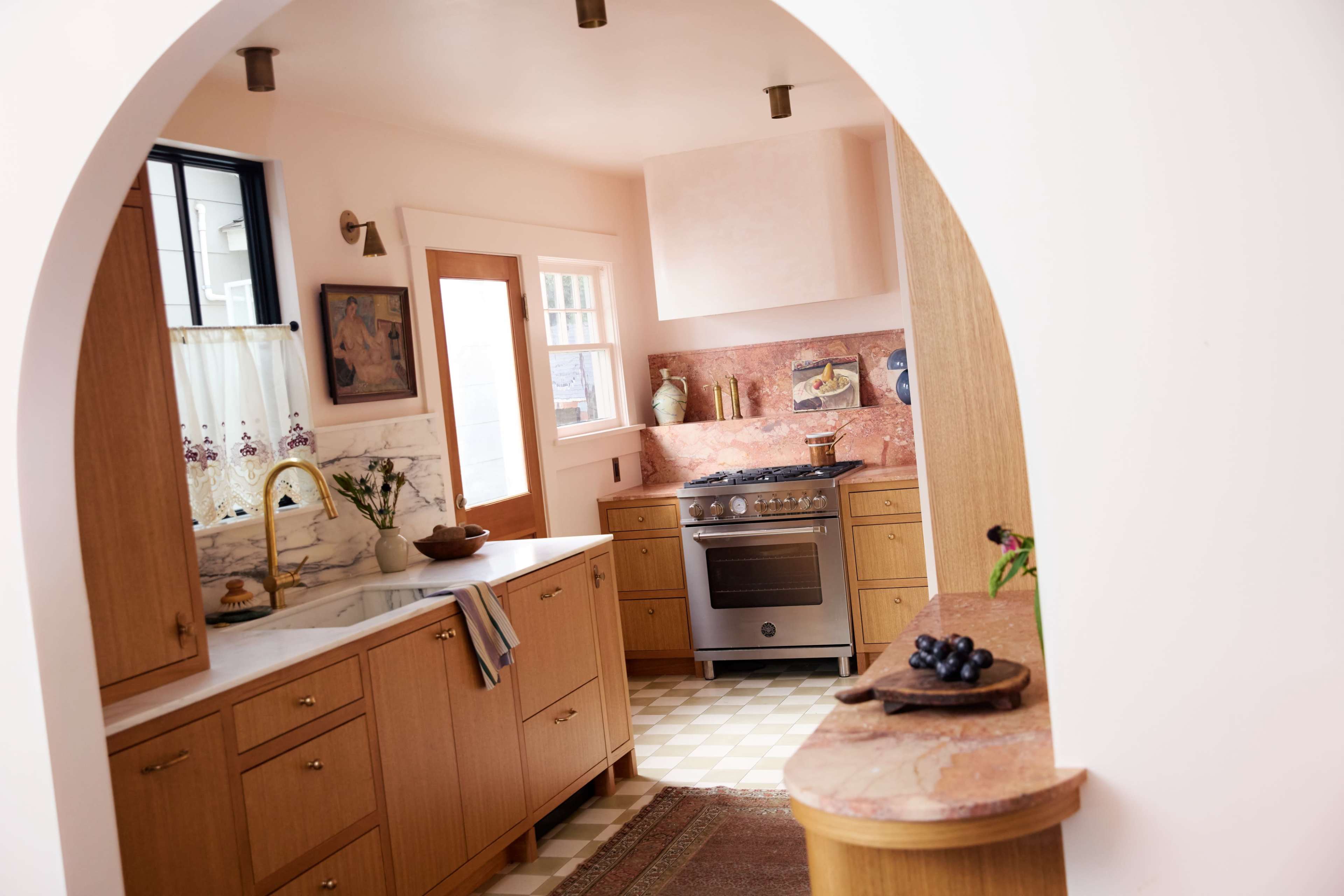 Francis Blumer Bungalow Image in Roosevelt, seattle, WA